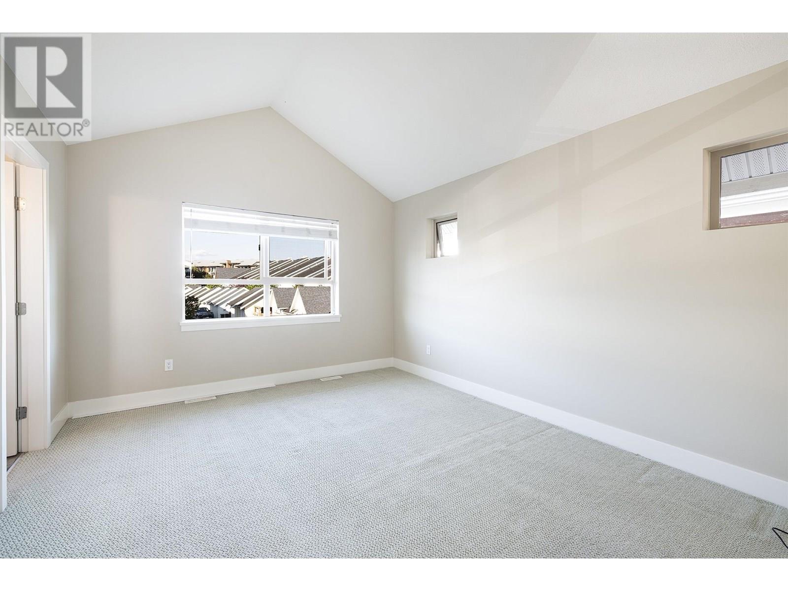 Photo 2 of 214 Jensen Street, New Westminster BC