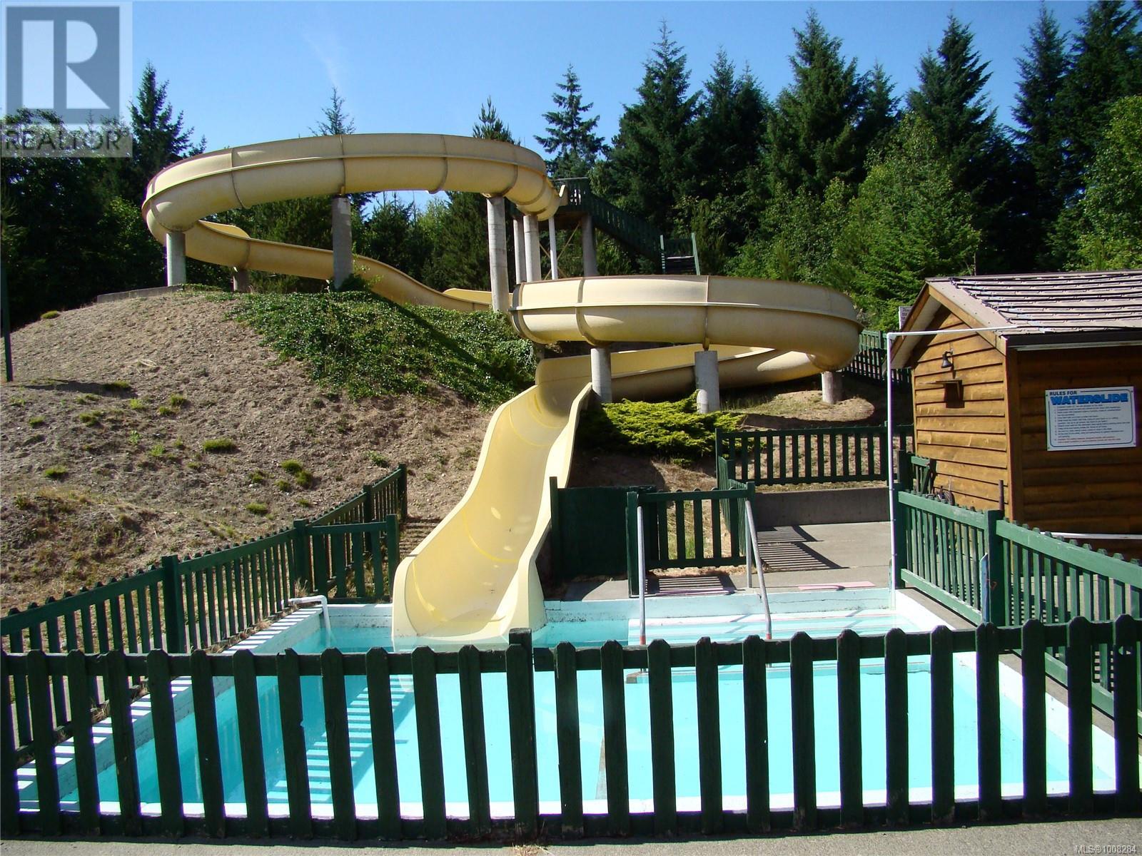 Photo 30 of D 4 2650 Turnbull Rd, Qualicum Beach BC