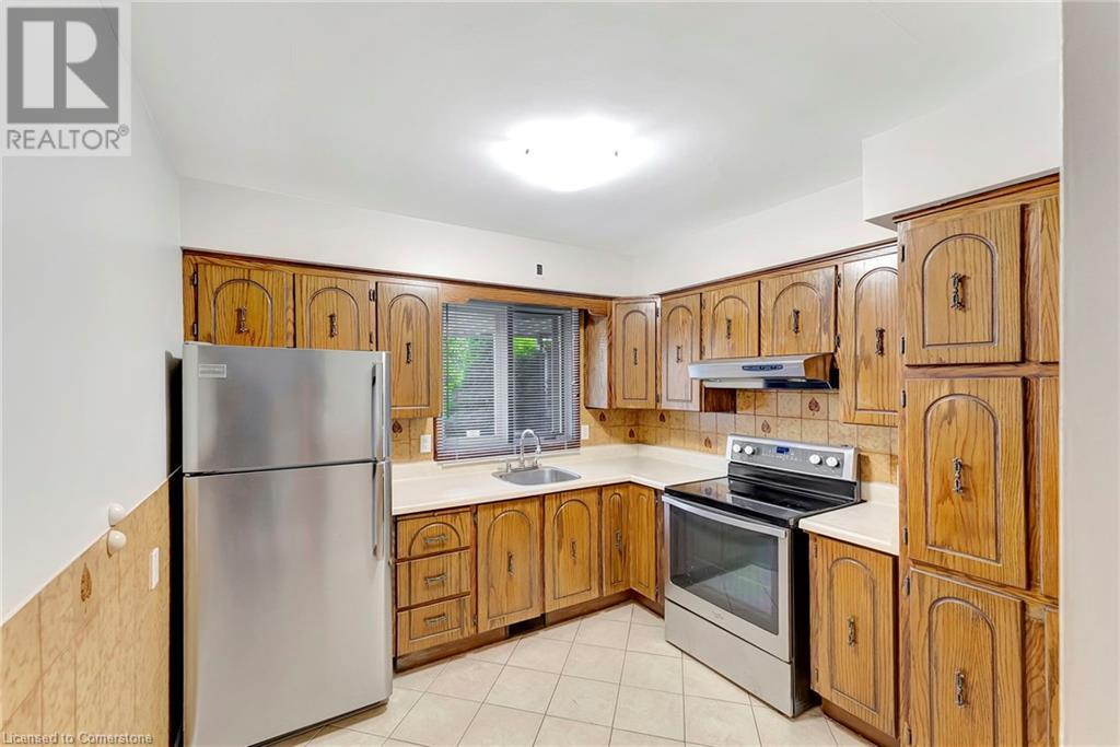 Photo 19 of 317 Highland Road W Unit Upper, Hamilton ON