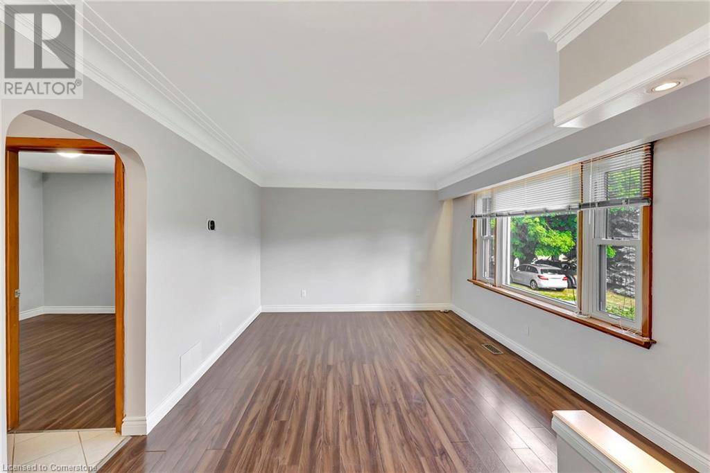 Photo 18 of 317 Highland Road W Unit Upper, Hamilton ON