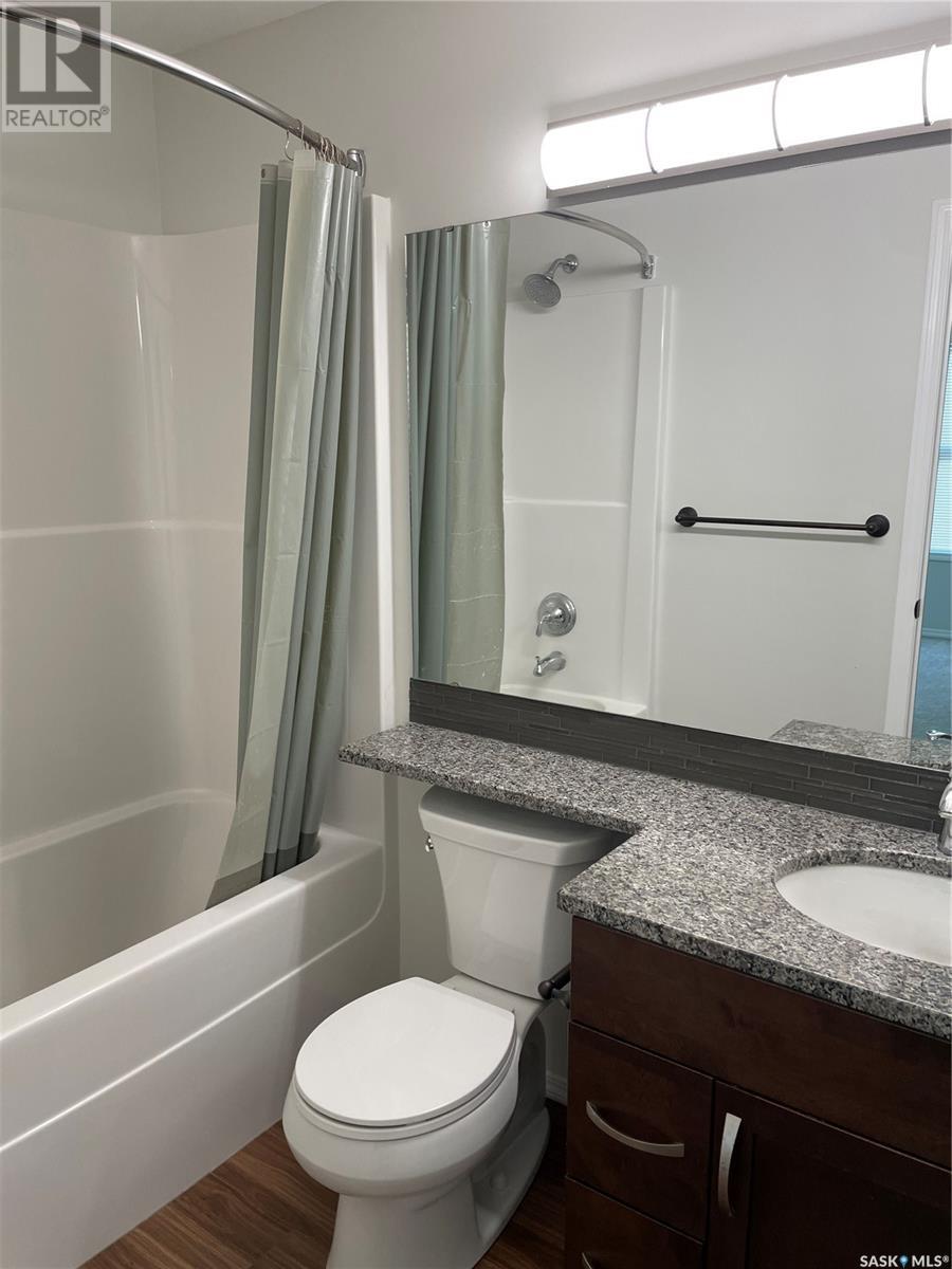 Photo 11 of 117 1220 Blackfoot Drive, Regina SK