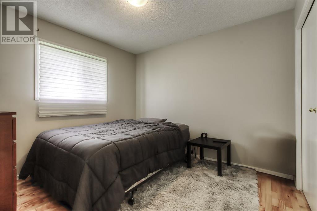 Single Family House Bi-level for Sale in  Hidden Spring Circle NW Hidden Valley Calgary 