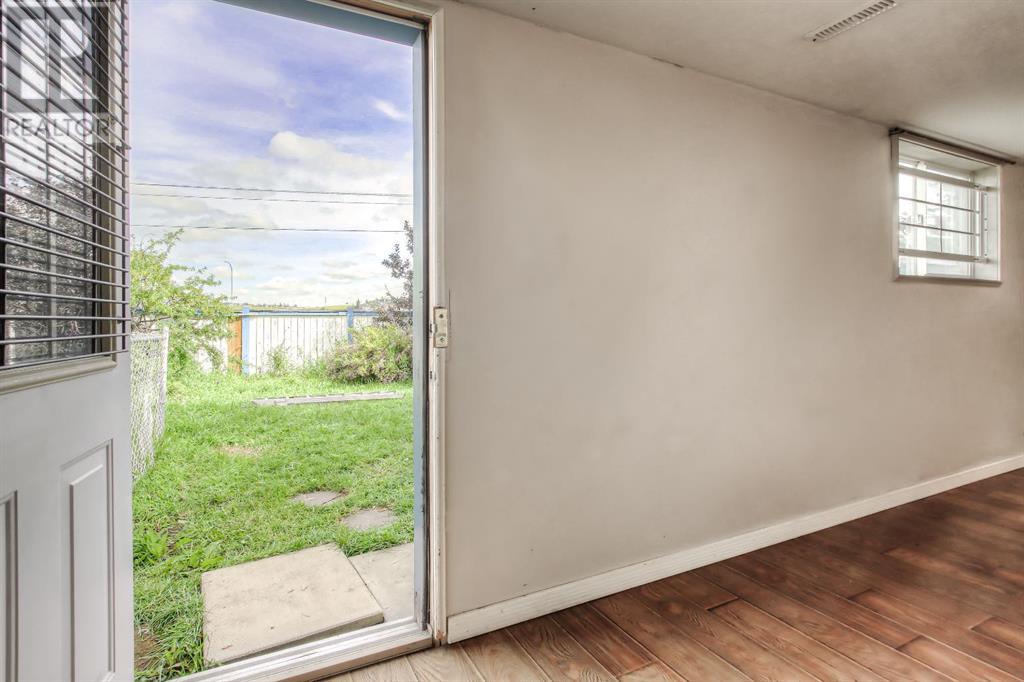 Single Family House Bi-level for Sale in  Hidden Spring Circle NW Hidden Valley Calgary 