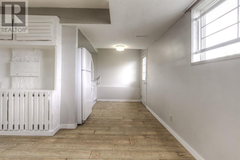 Single Family House Bi-level for Sale in  Hidden Spring Circle NW Hidden Valley Calgary 