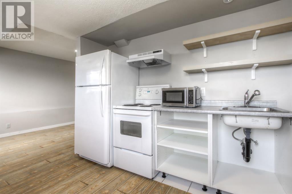 Single Family House Bi-level for Sale in  Hidden Spring Circle NW Hidden Valley Calgary 