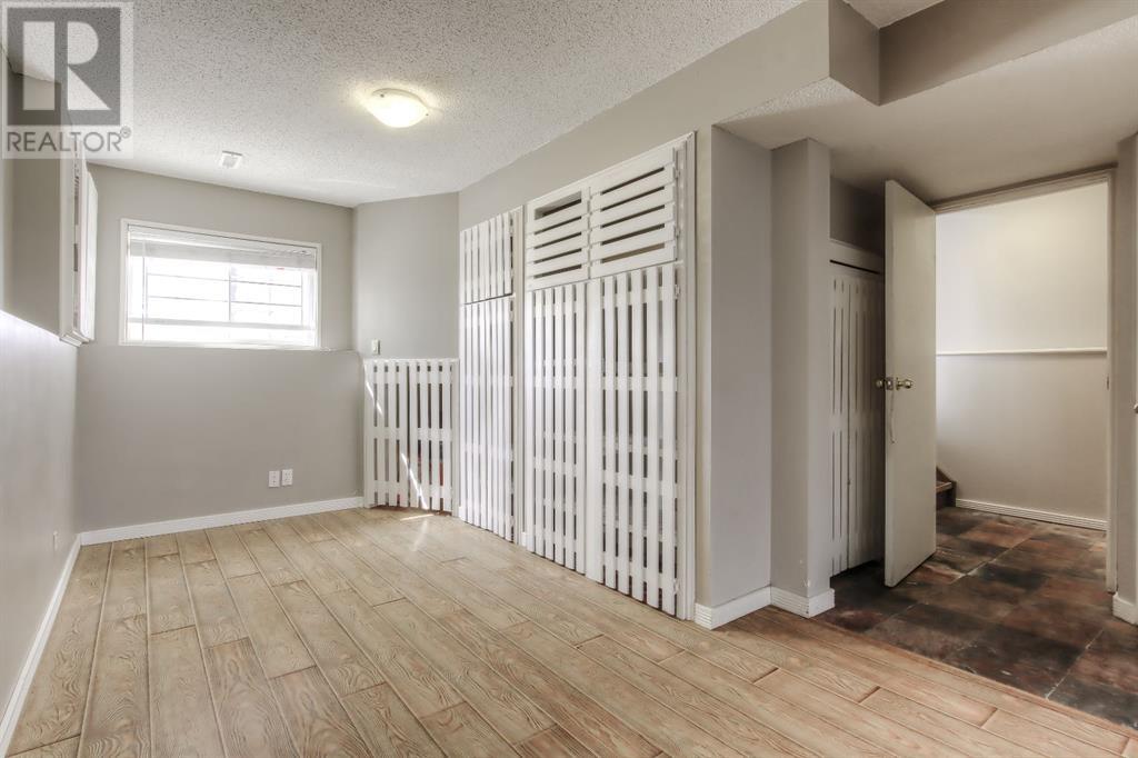 Single Family House Bi-level for Sale in  Hidden Spring Circle NW Hidden Valley Calgary 