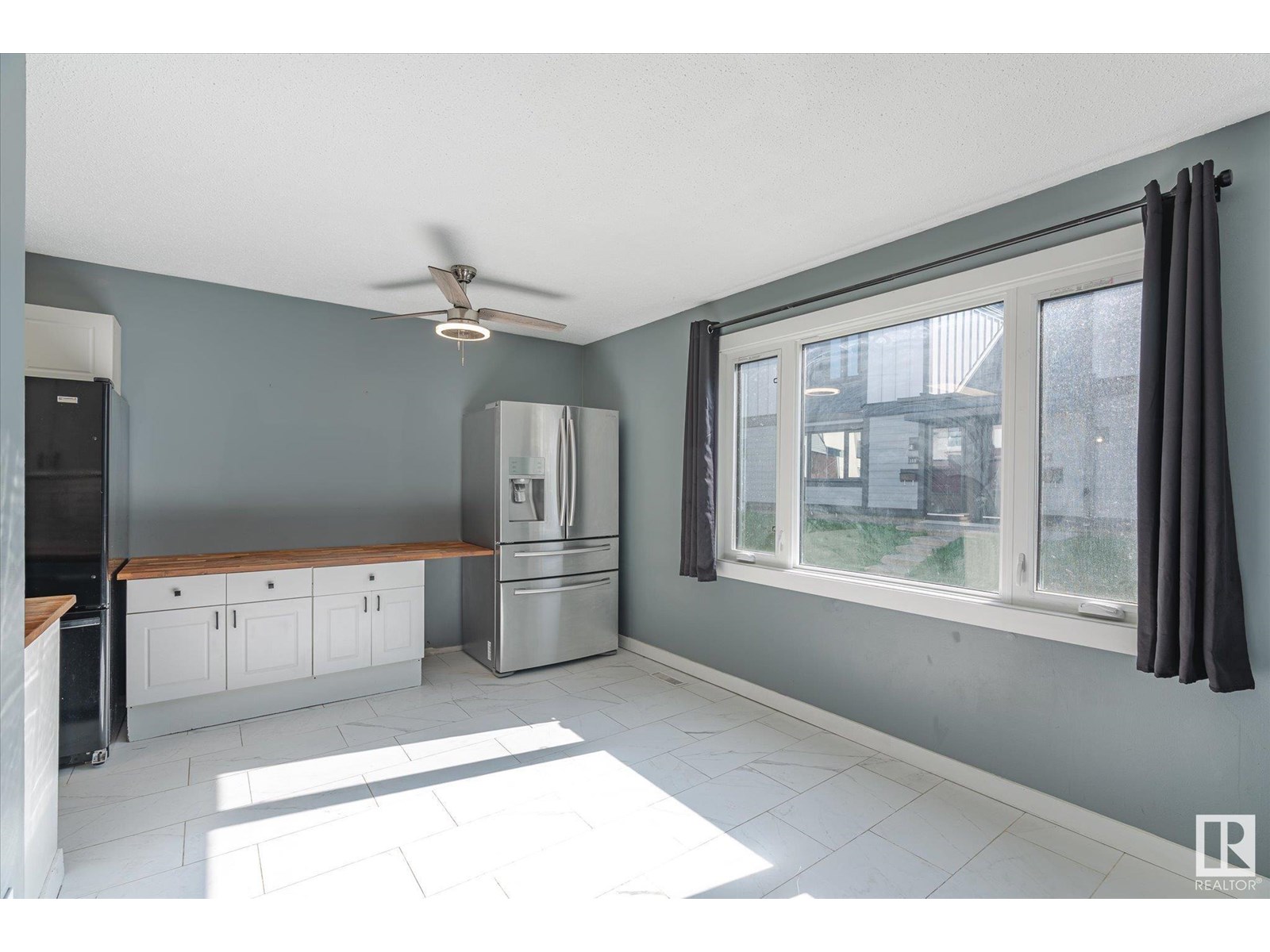 Photo 4 of 162 3308 113 Av Nw, Edmonton AB