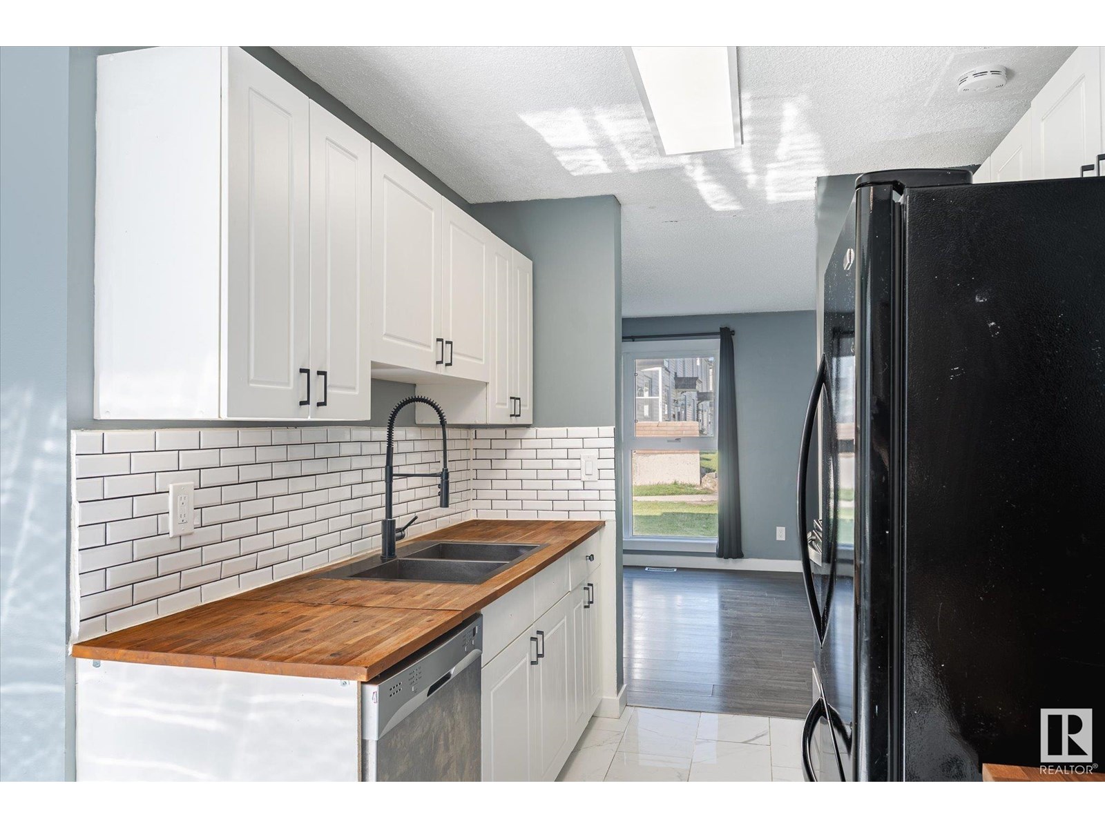 Photo 8 of 162 3308 113 Av Nw, Edmonton AB