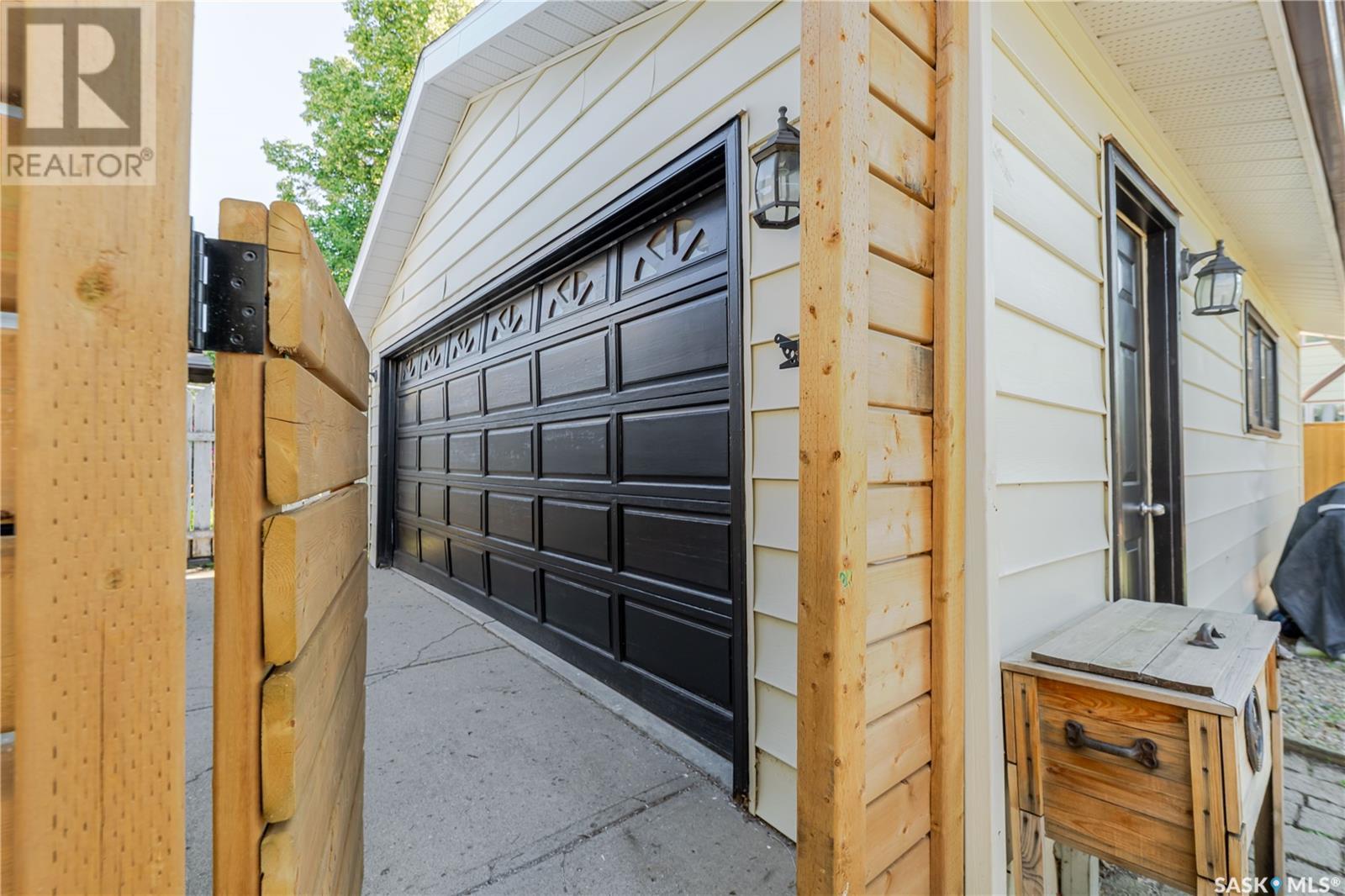 Photo 50 of 1363 Queen Crescent, Moose Jaw SK