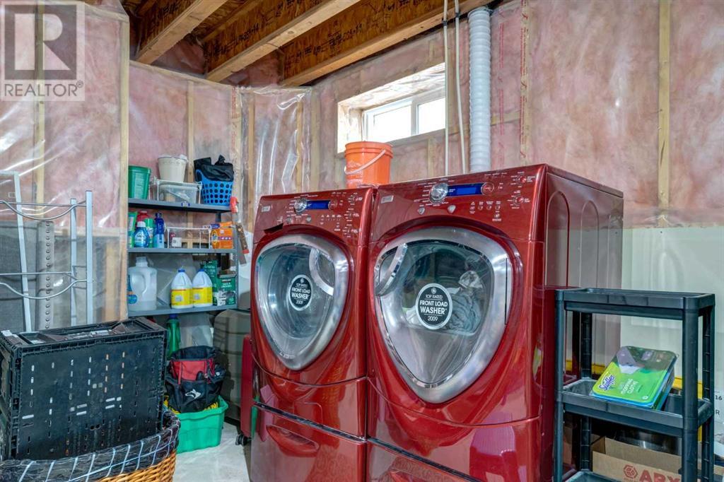 Single Family House 4 Level for Sale in  Los Alamos Place NE Monterey Park Calgary 