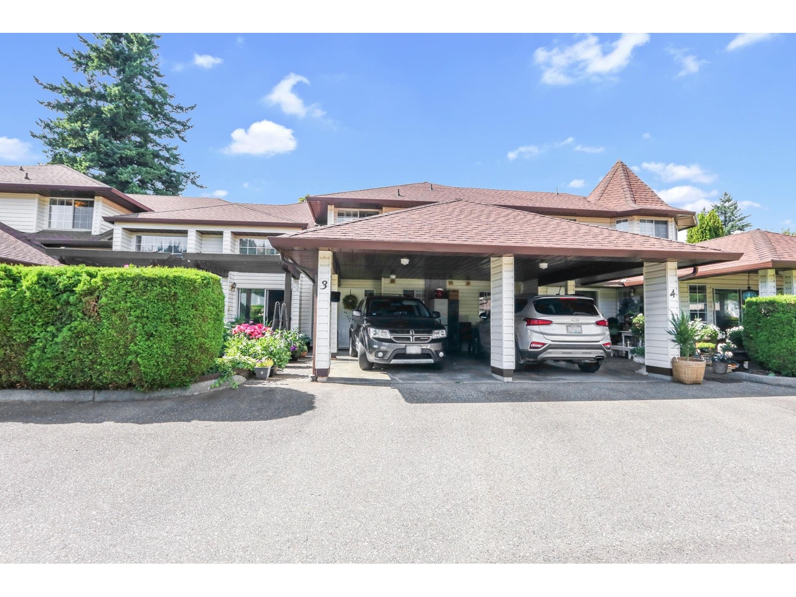 Photo 1 of 3 34942 Mt Blanchard Drive, Abbotsford BC