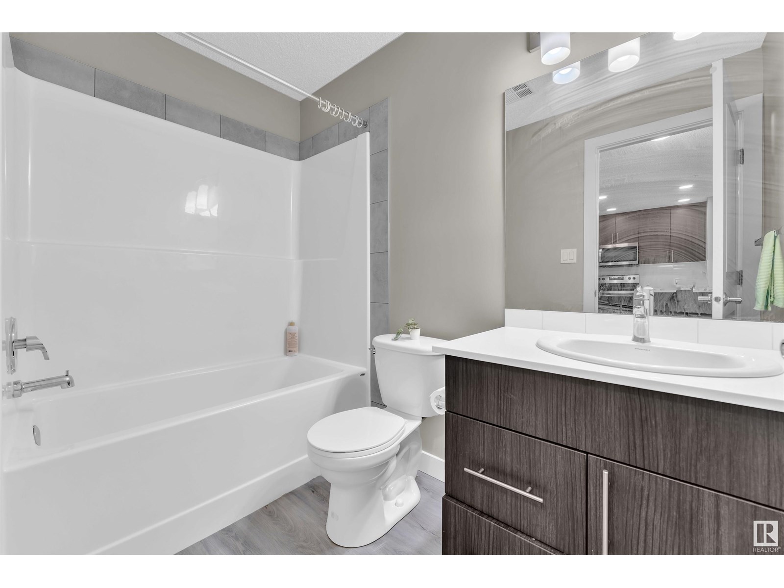 Photo 5 of 408 1506 Tamarack Bv Nw Nw, Edmonton AB