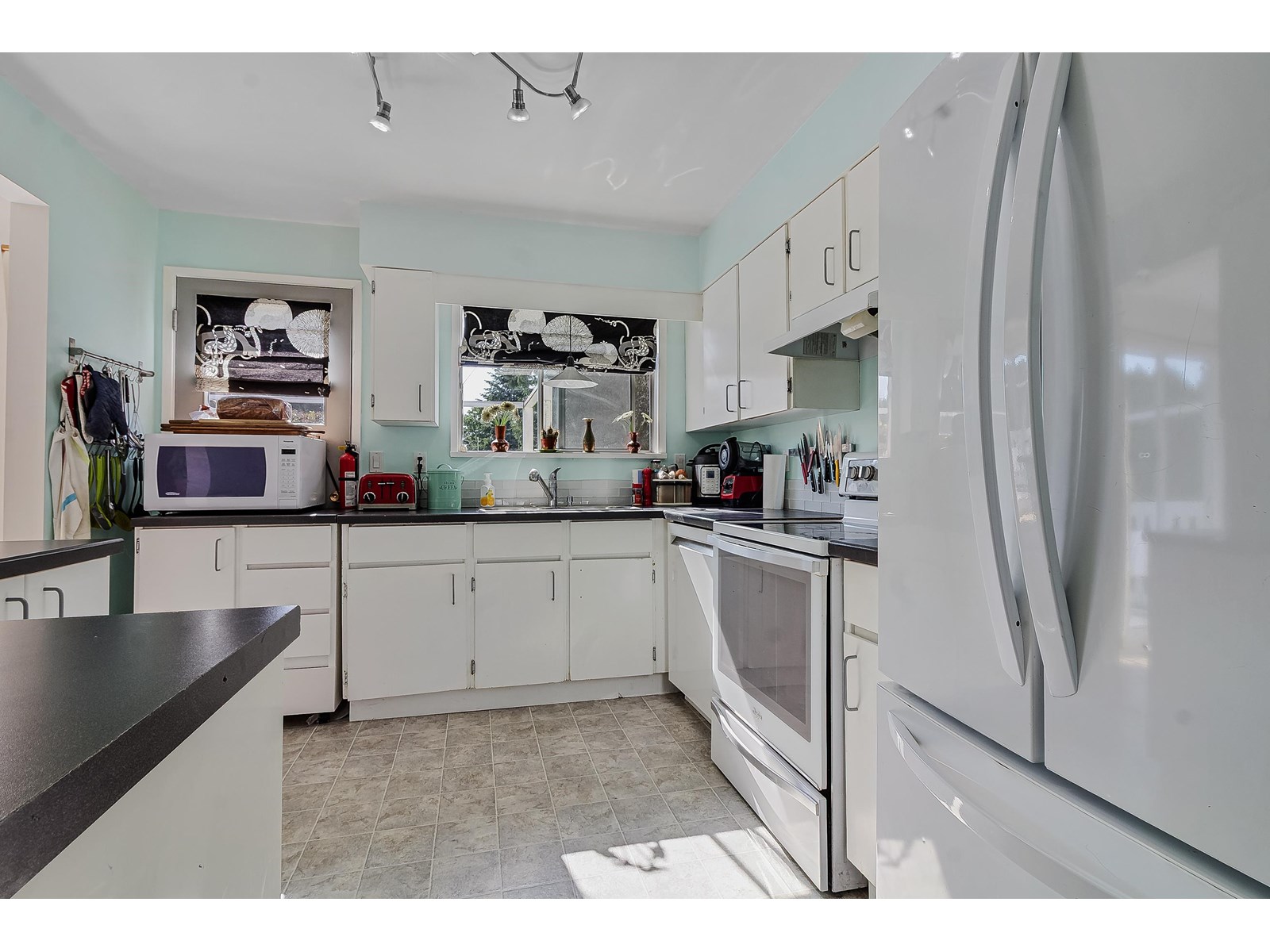 Photo 12 of 2973 265 A Street, Langley BC