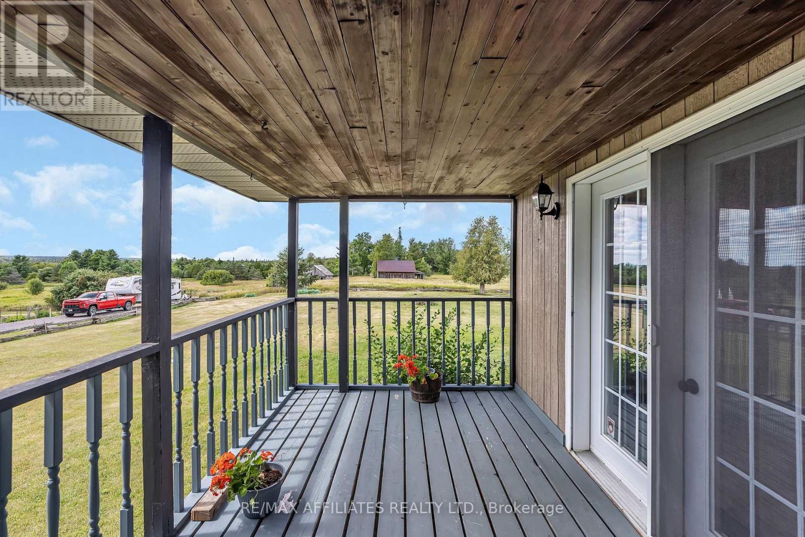 Photo 24 of 101 Carterfarm Crescent, Ottawa ON