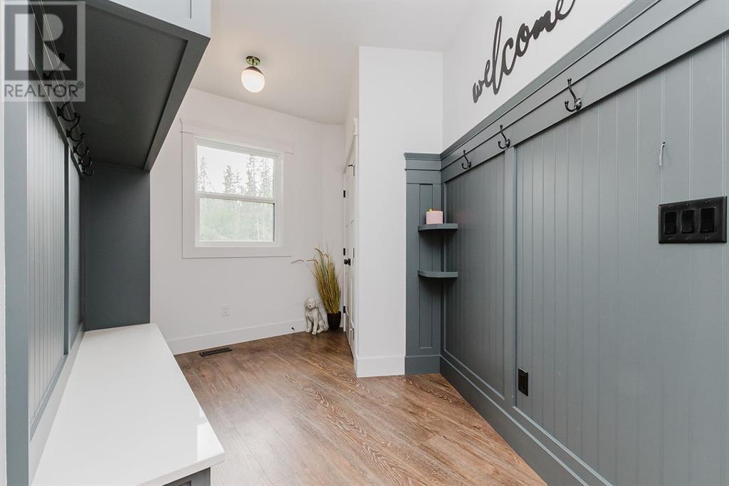 27111 Highway 597, Rural Lacombe County