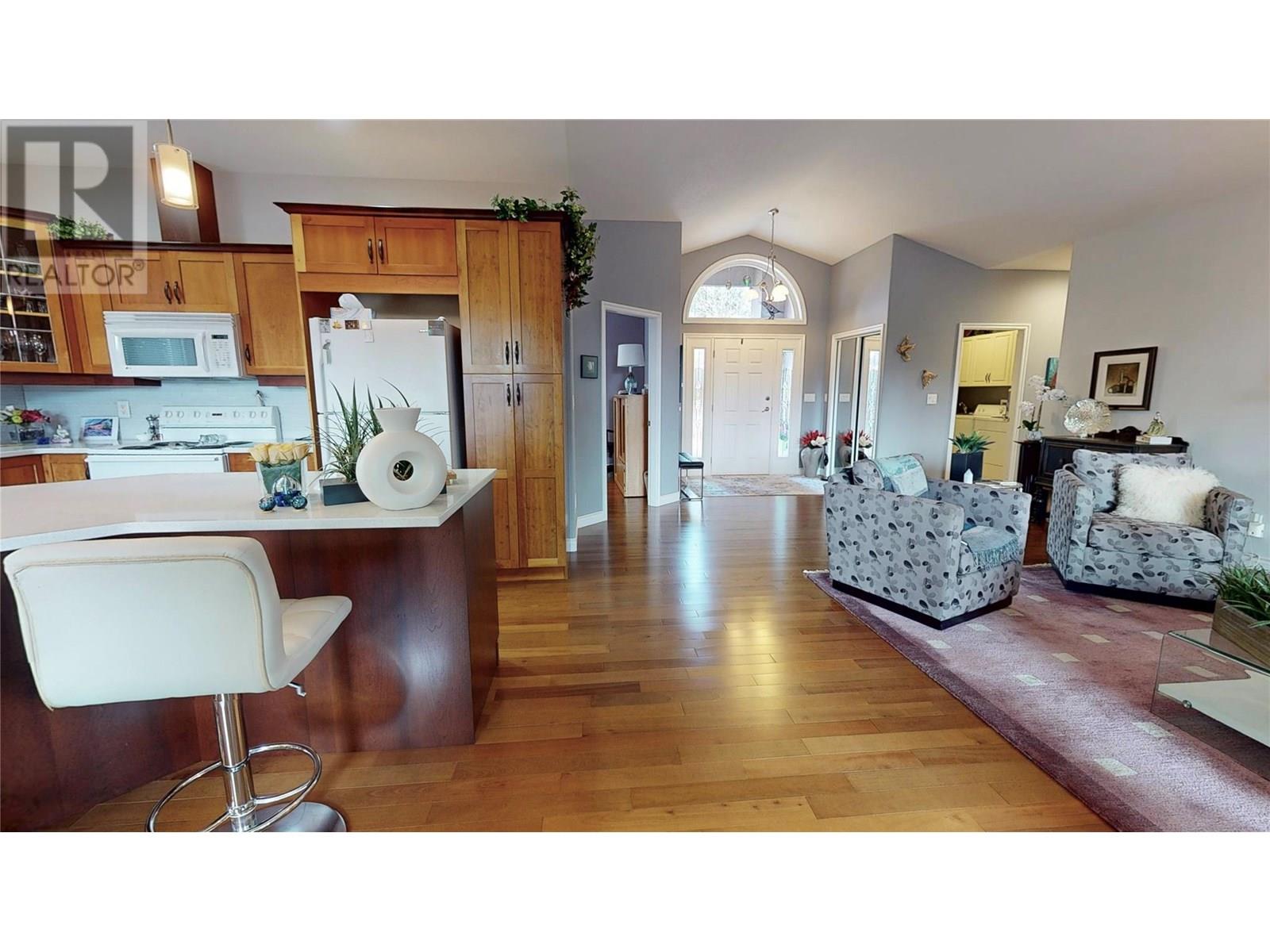Photo 46 of 2523 Golf View Crescent, Blind Bay BC