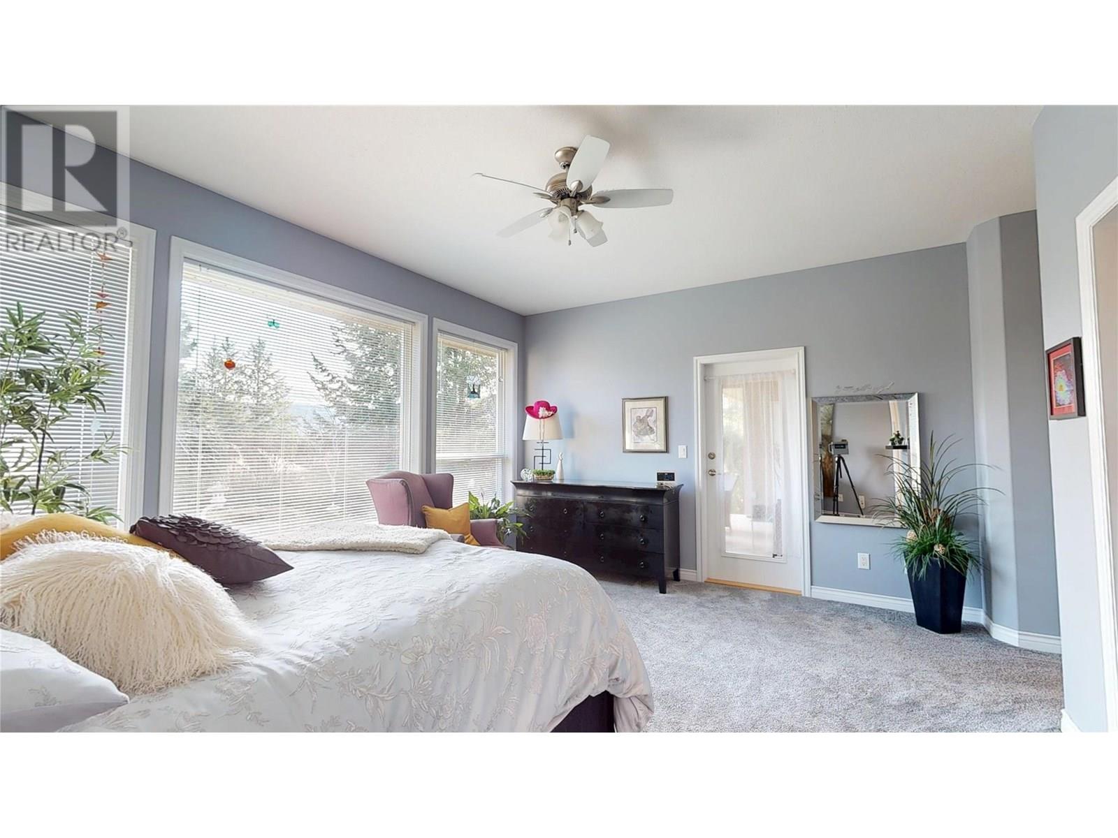 Photo 7 of 2523 Golf View Crescent, Blind Bay BC