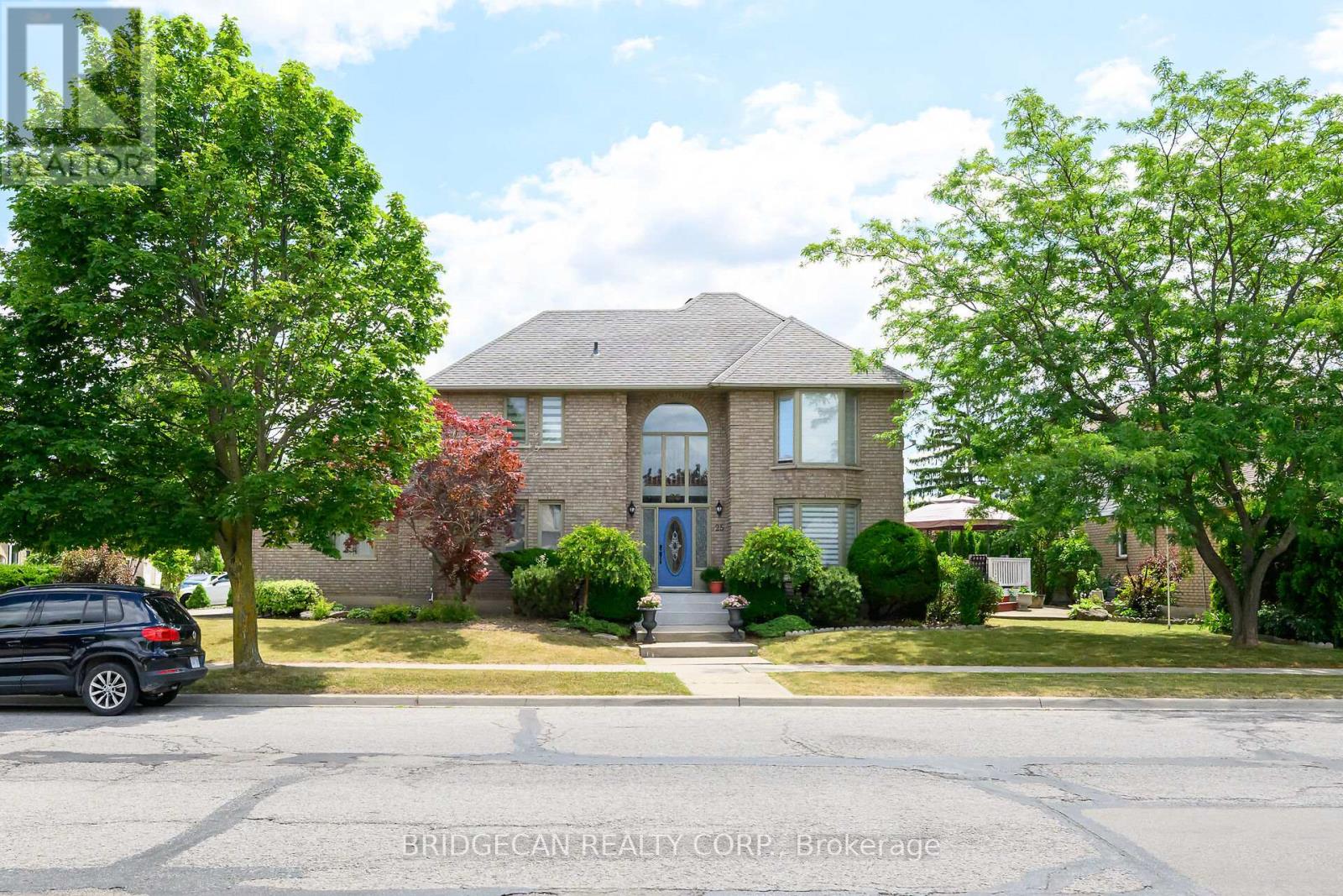 Photo 45 of 25 Highbury Drive, Hamilton ON