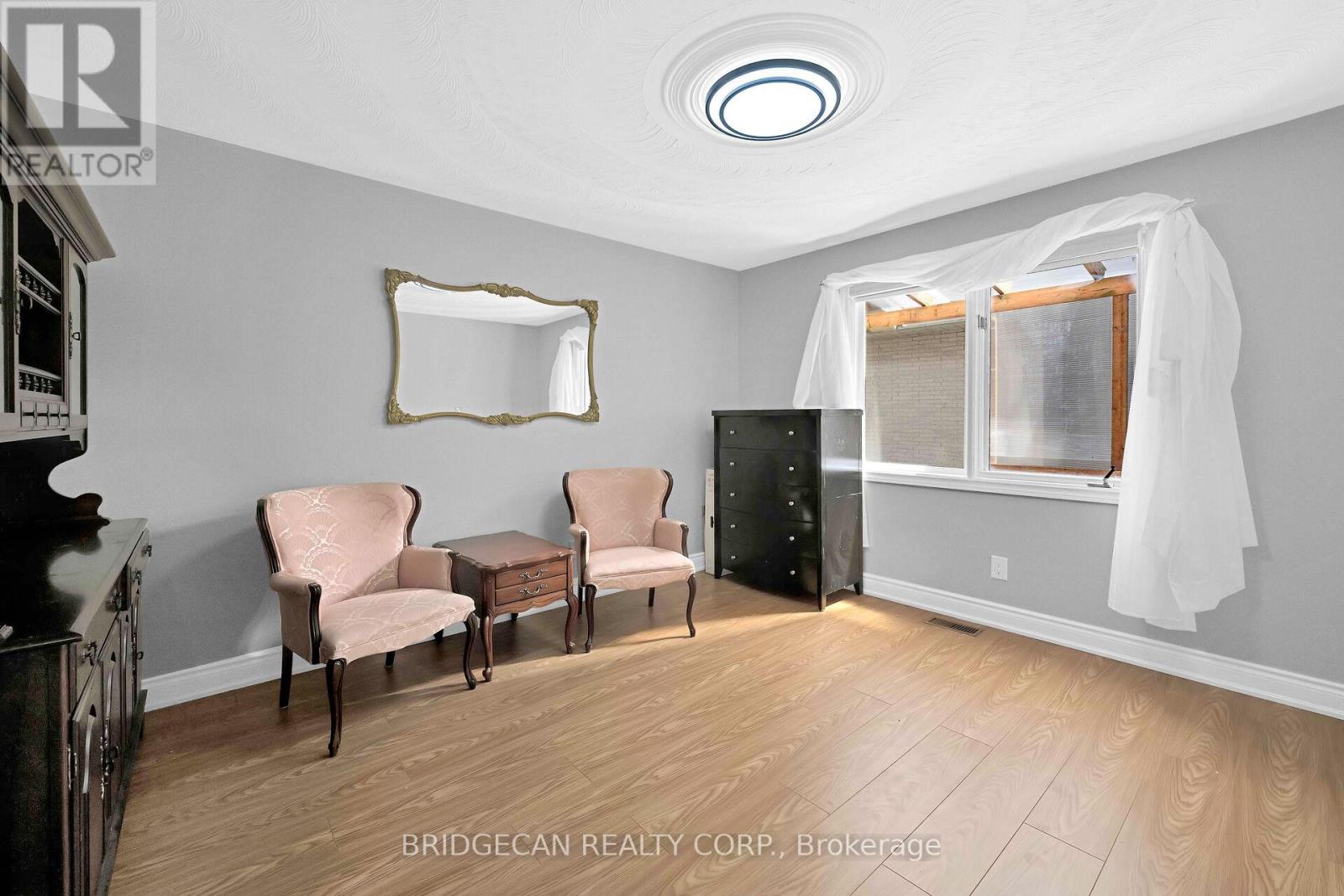 Photo 33 of 25 Highbury Drive, Hamilton ON