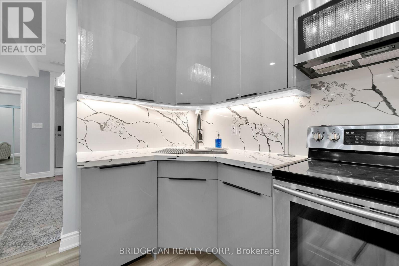 Photo 50 of 25 Highbury Drive, Hamilton ON