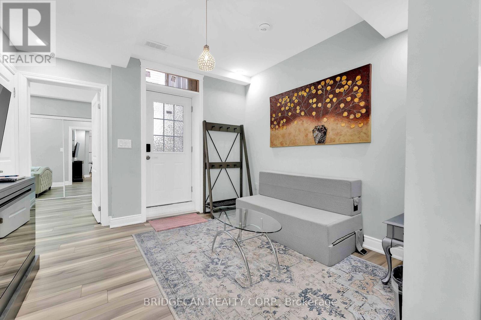 Photo 25 of 25 Highbury Drive, Hamilton ON