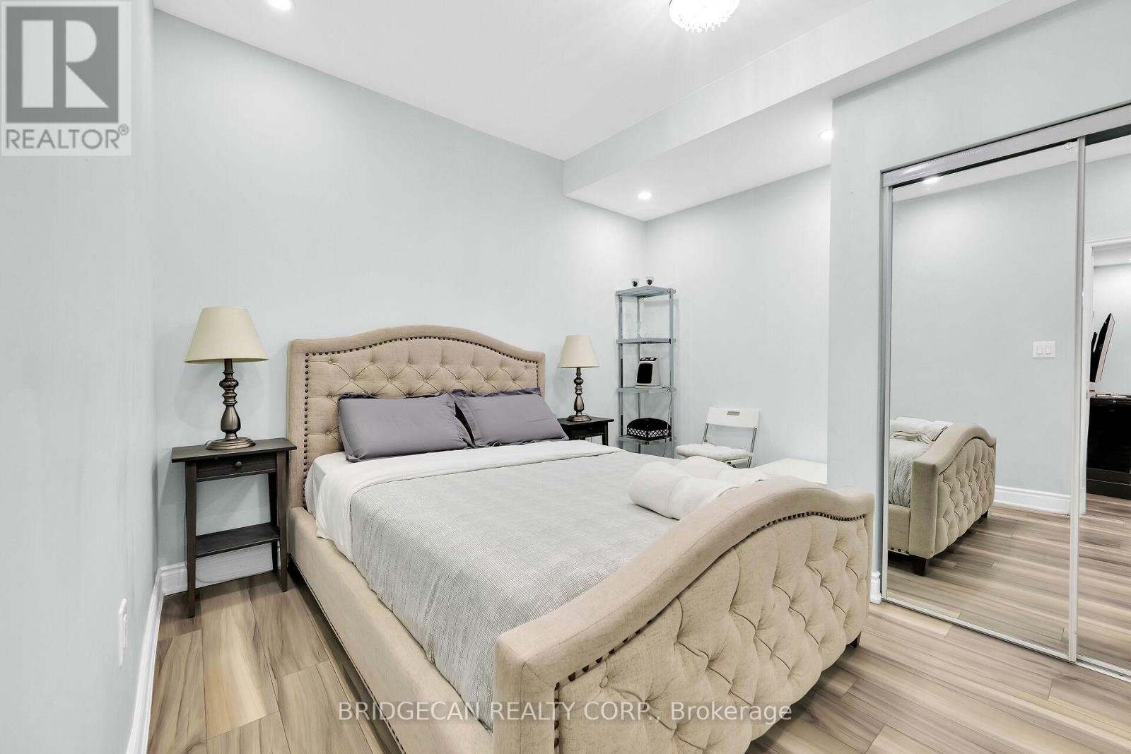 Photo 48 of 25 Highbury Drive, Hamilton ON