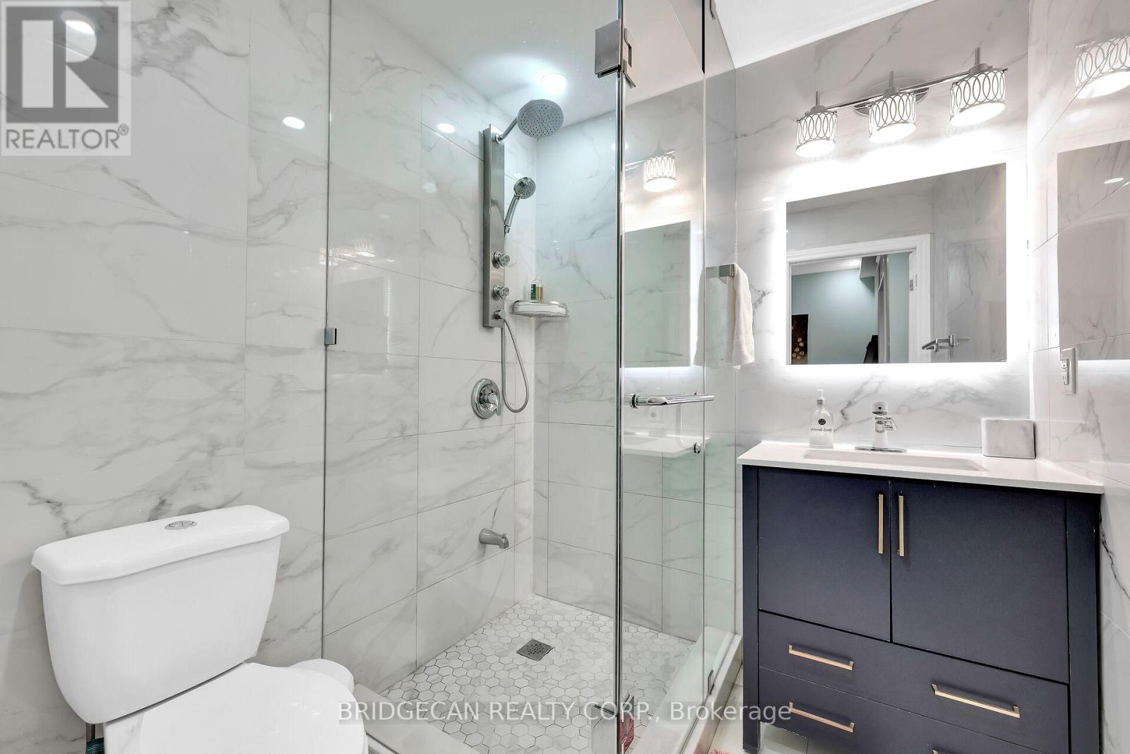 Photo 2 of 25 Highbury Drive, Hamilton ON