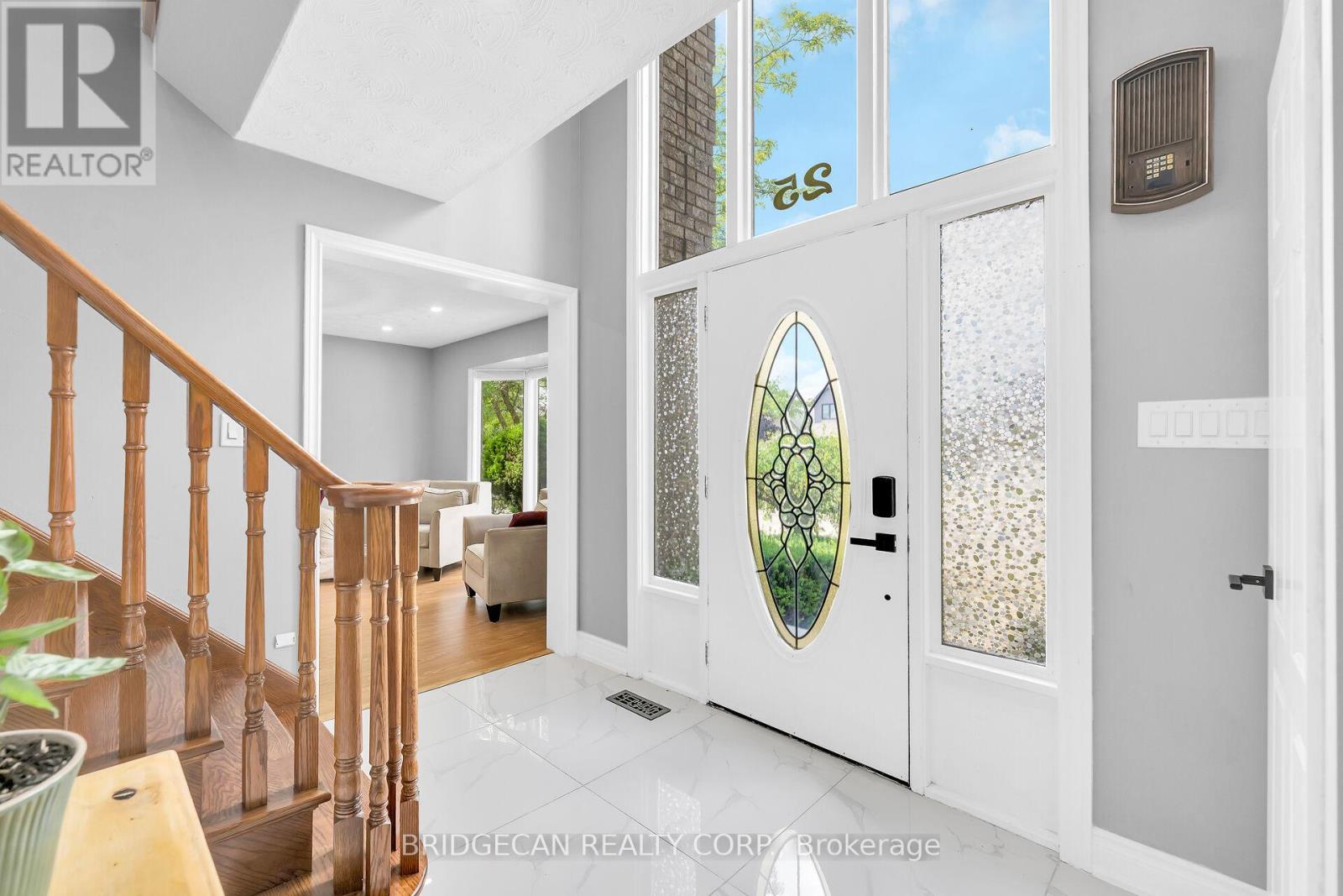 Photo 39 of 25 Highbury Drive, Hamilton ON