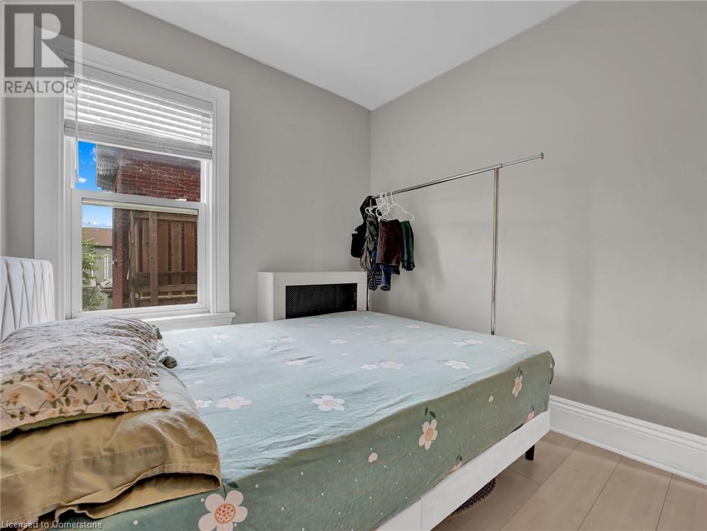 Photo 3 of 214 Mary Street, Hamilton ON