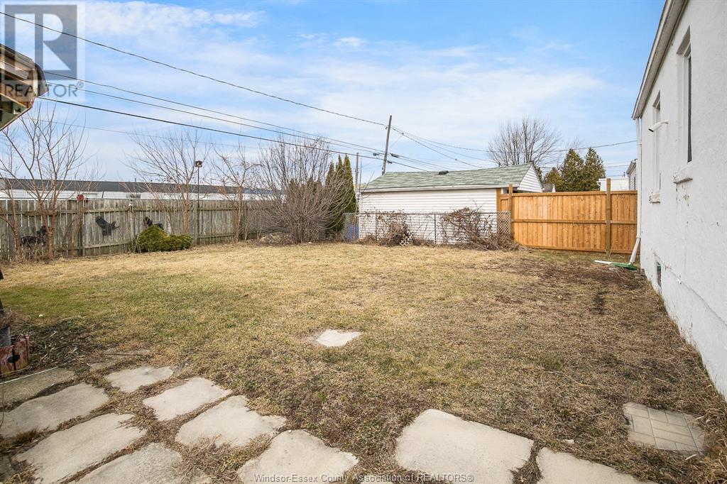 Photo 10 of 2653 Alexis Street, Windsor ON