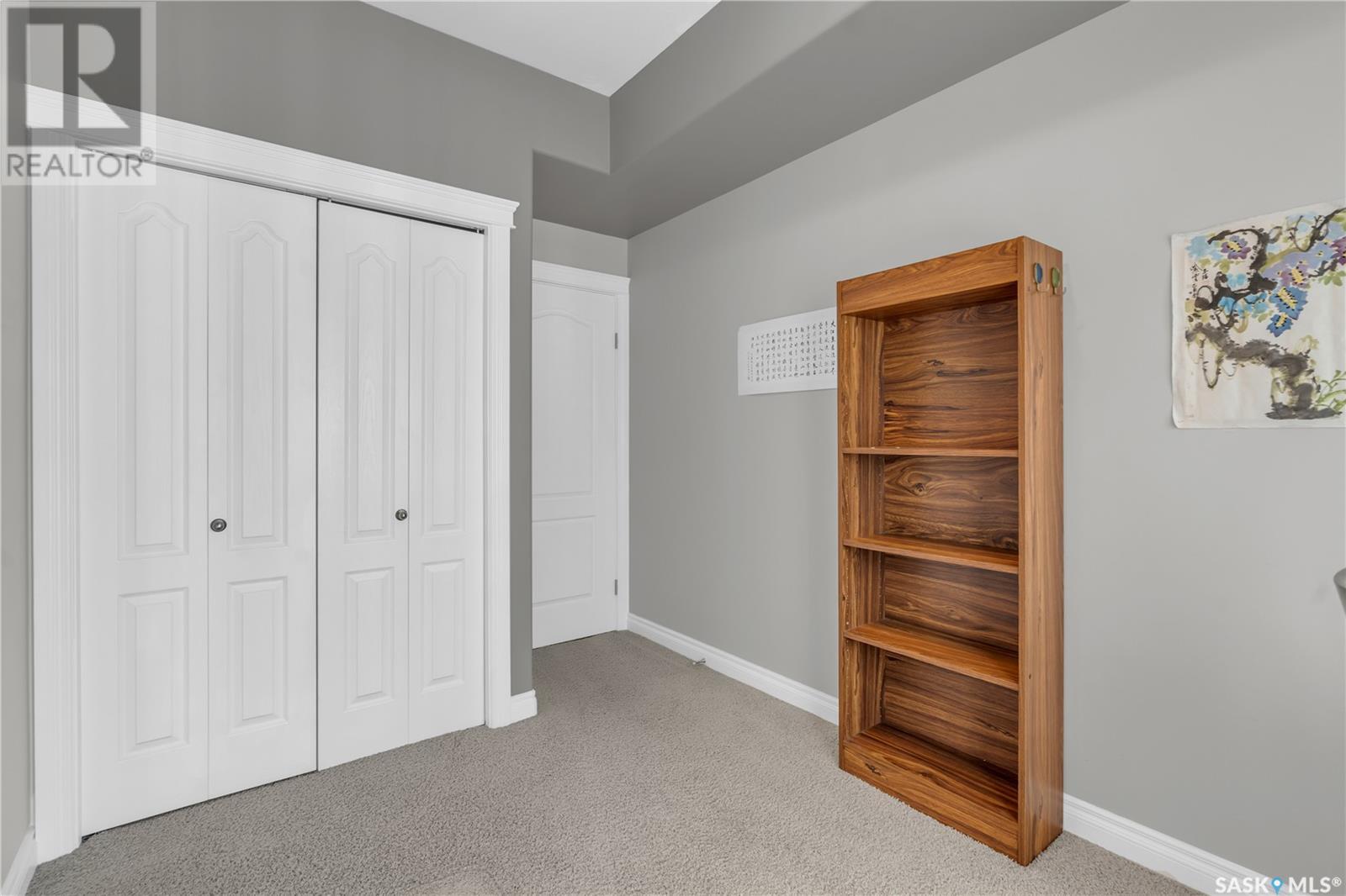 Single Family House High rise for Sale in   Nelson ROAD Saskatoon 