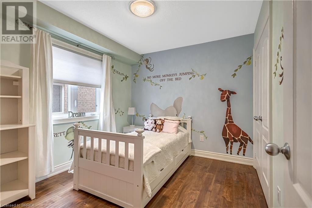 Photo 21 of 42 Davidson Court, Brantford ON
