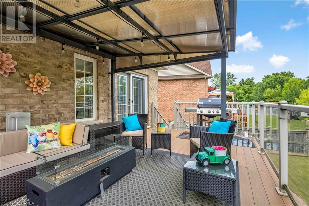 Photo 43 of 42 Davidson Court, Brantford ON