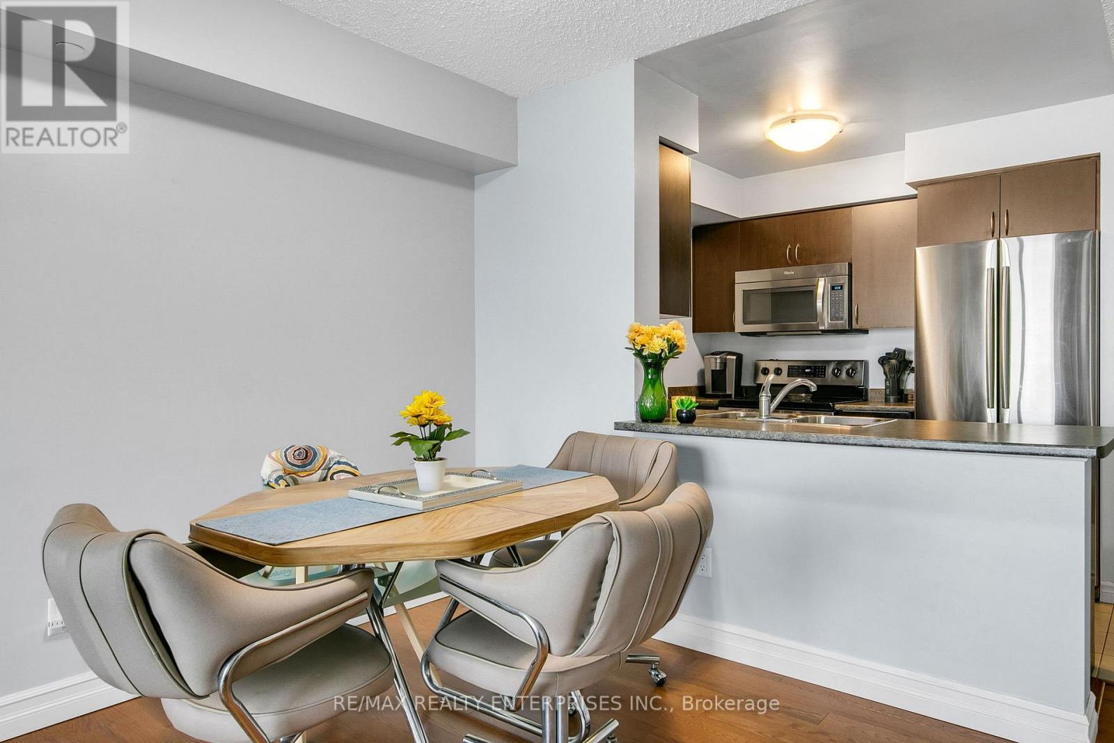 Photo 38 of 411 35 Saranac Boulevard, Toronto ON