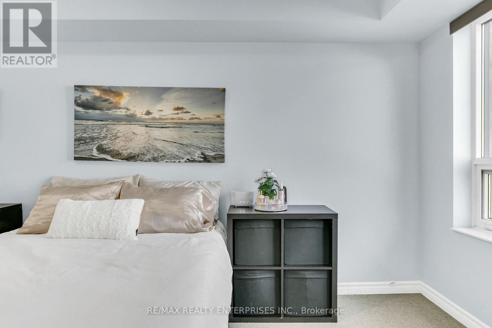 Photo 32 of 411 35 Saranac Boulevard, Toronto ON