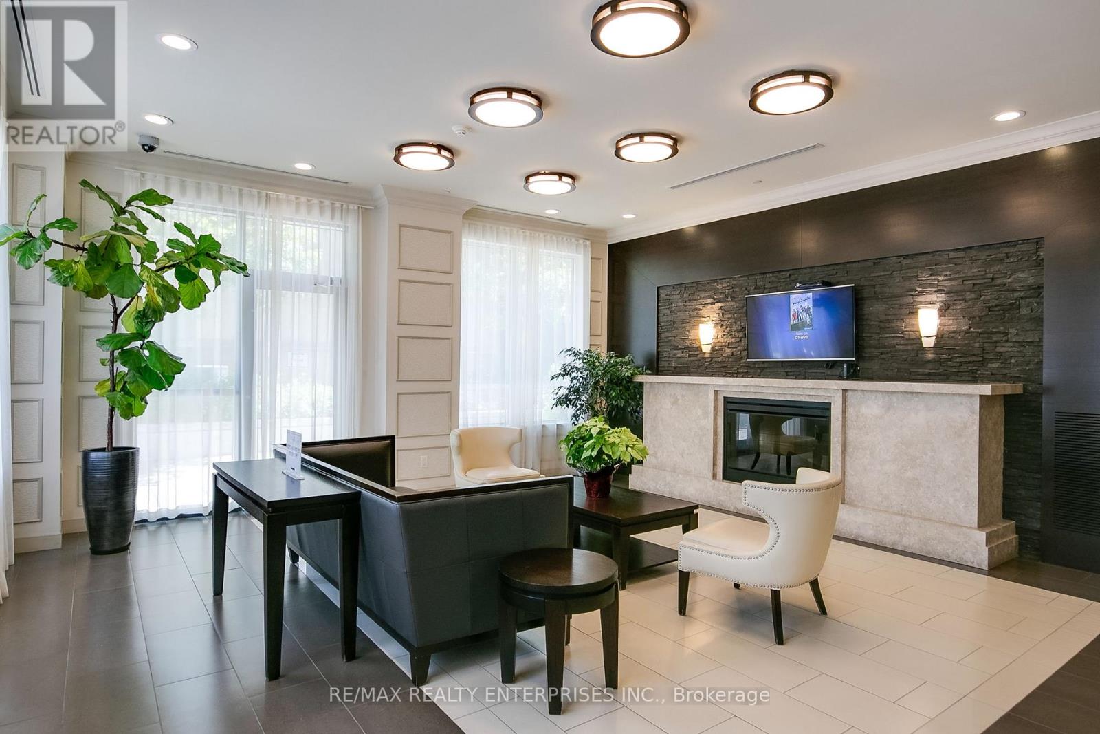 Photo 7 of 411 35 Saranac Boulevard, Toronto ON