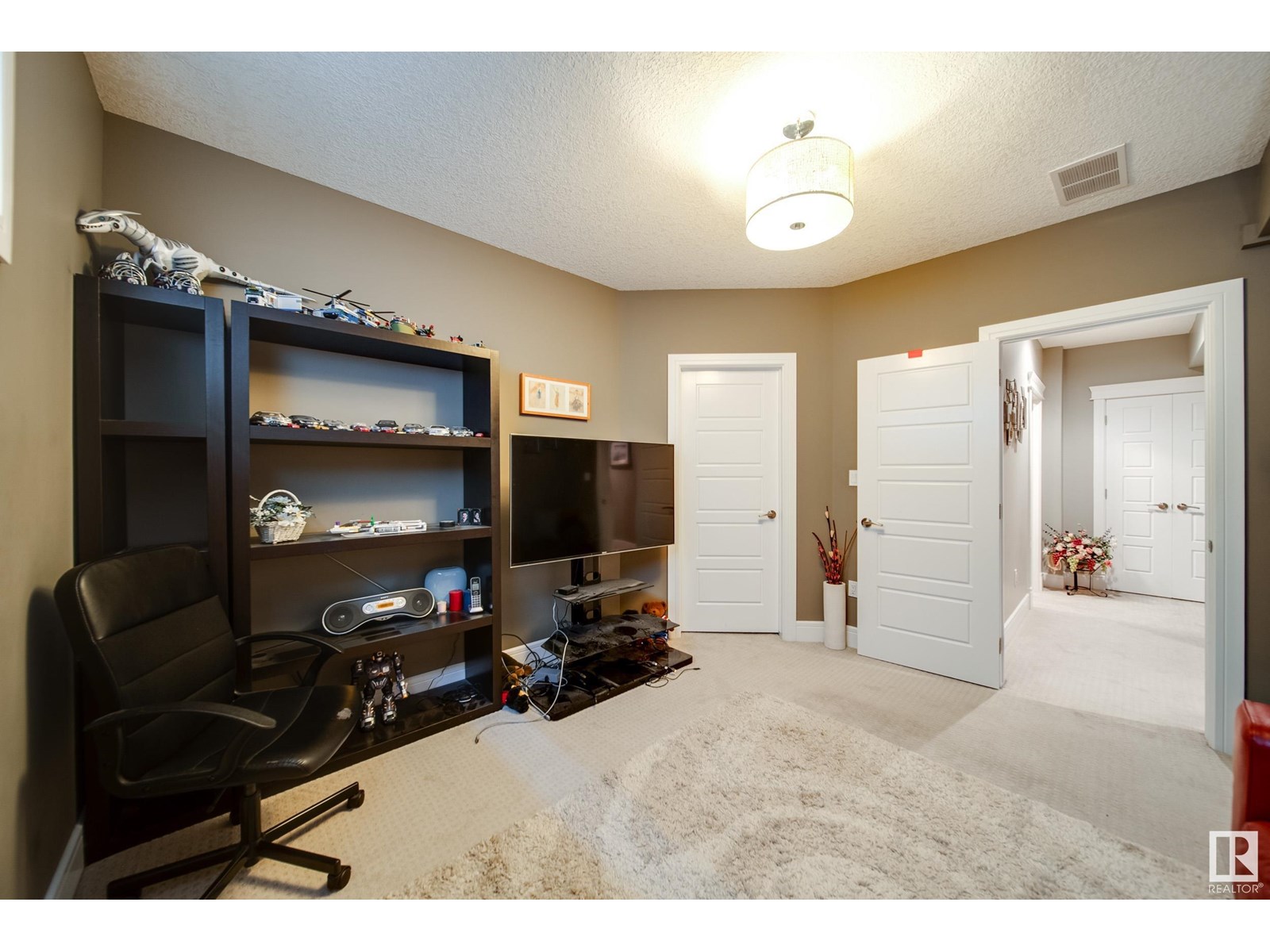 Photo 51 of 5410 Mcluhan End En Nw, Edmonton AB