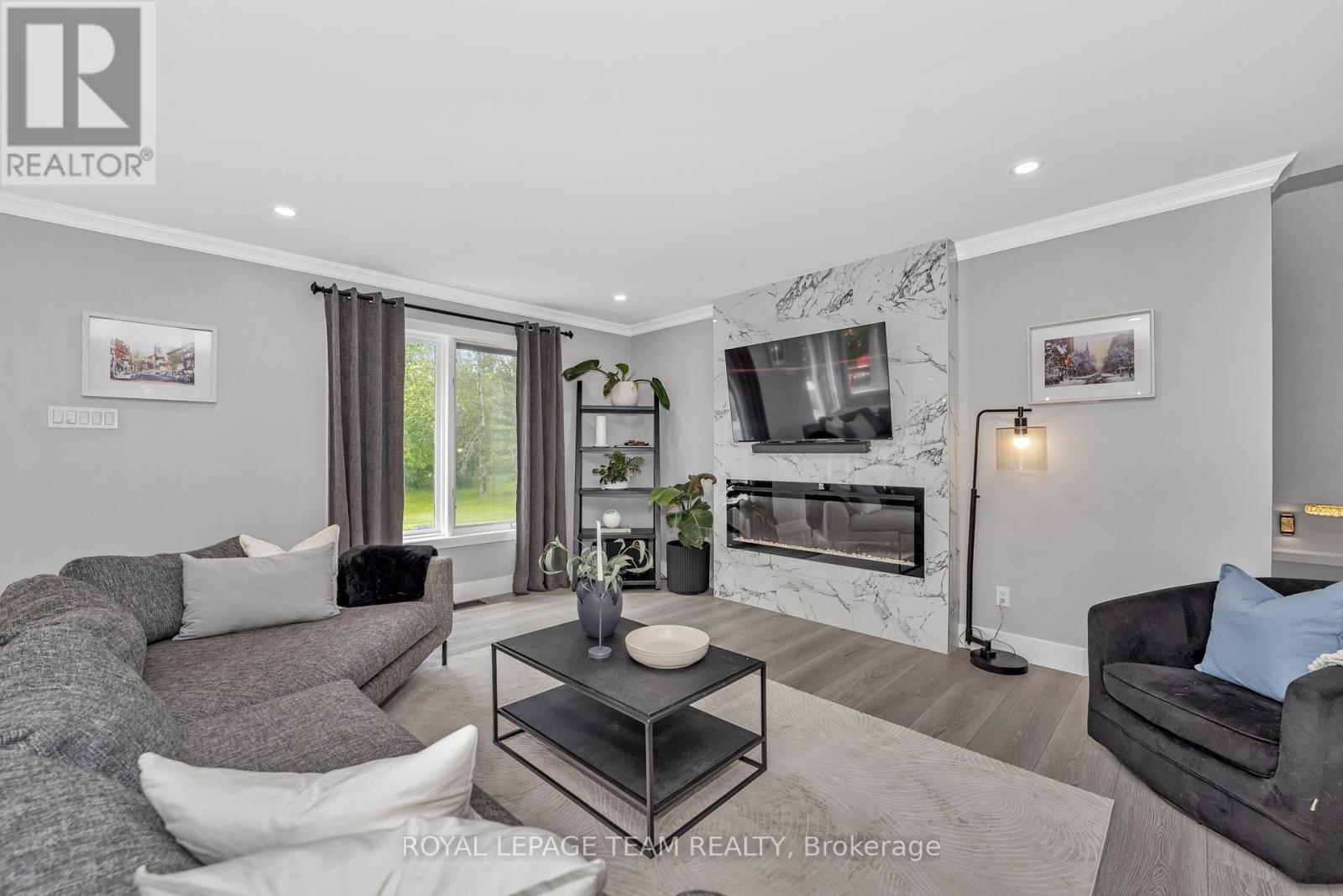 Photo 34 of 118 Rushing Brook Drive, Ottawa ON