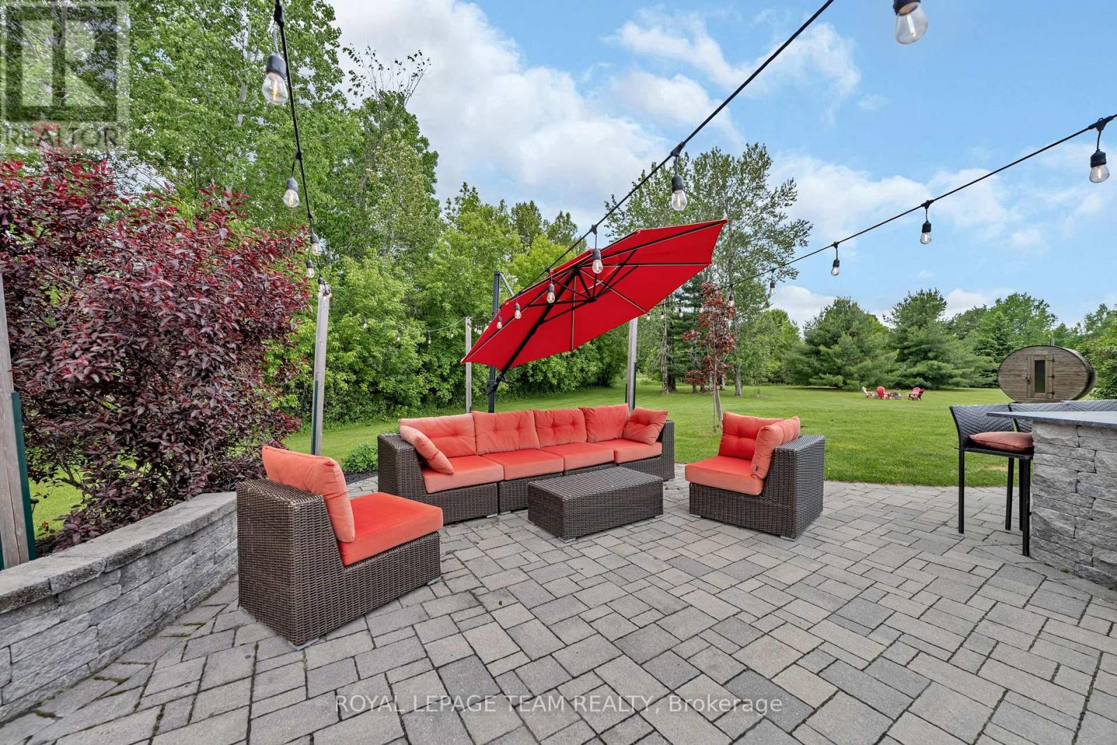 Photo 7 of 118 Rushing Brook Drive, Ottawa ON