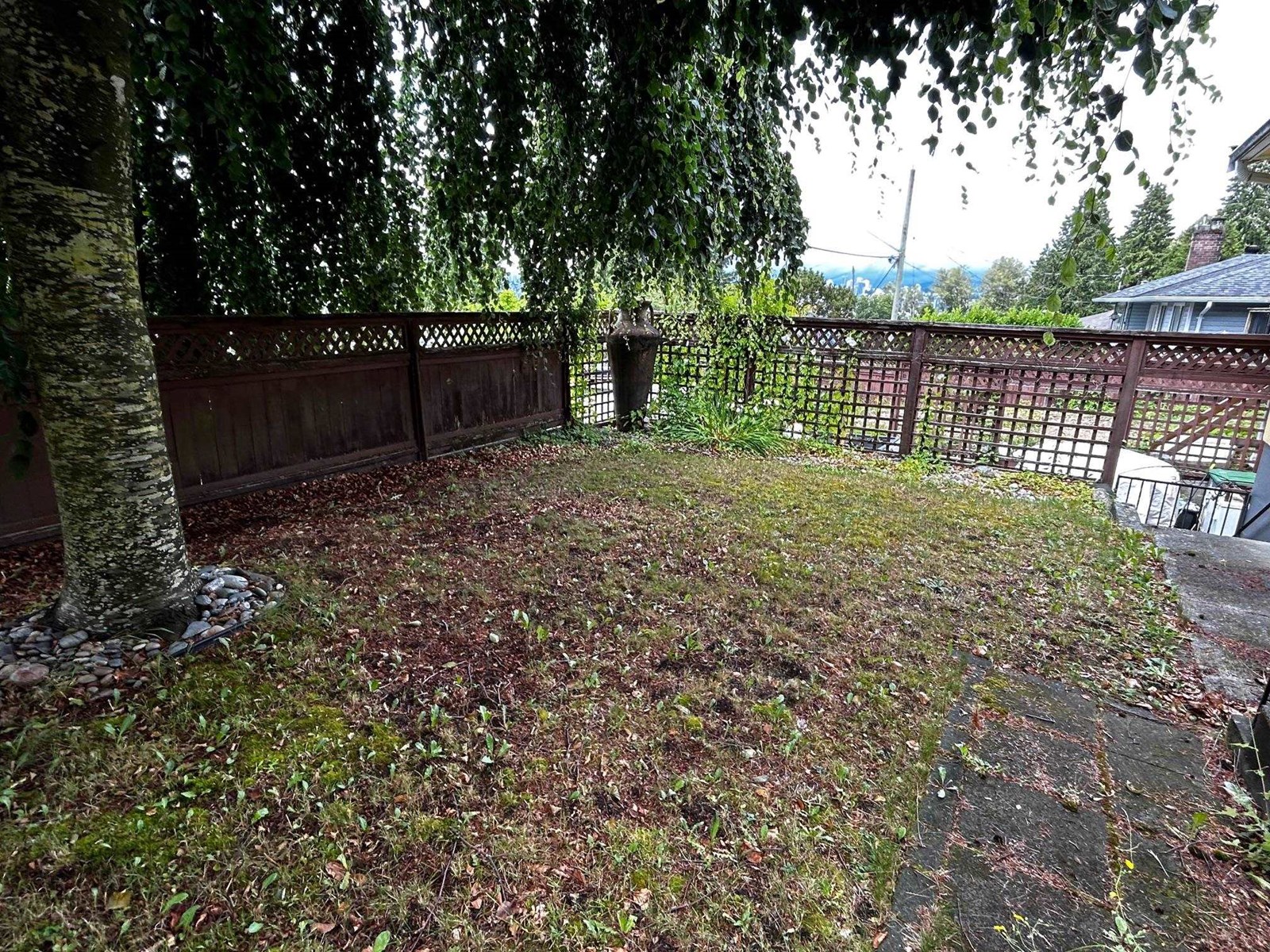 Photo 10 of 9678 Princess Drive, Surrey BC