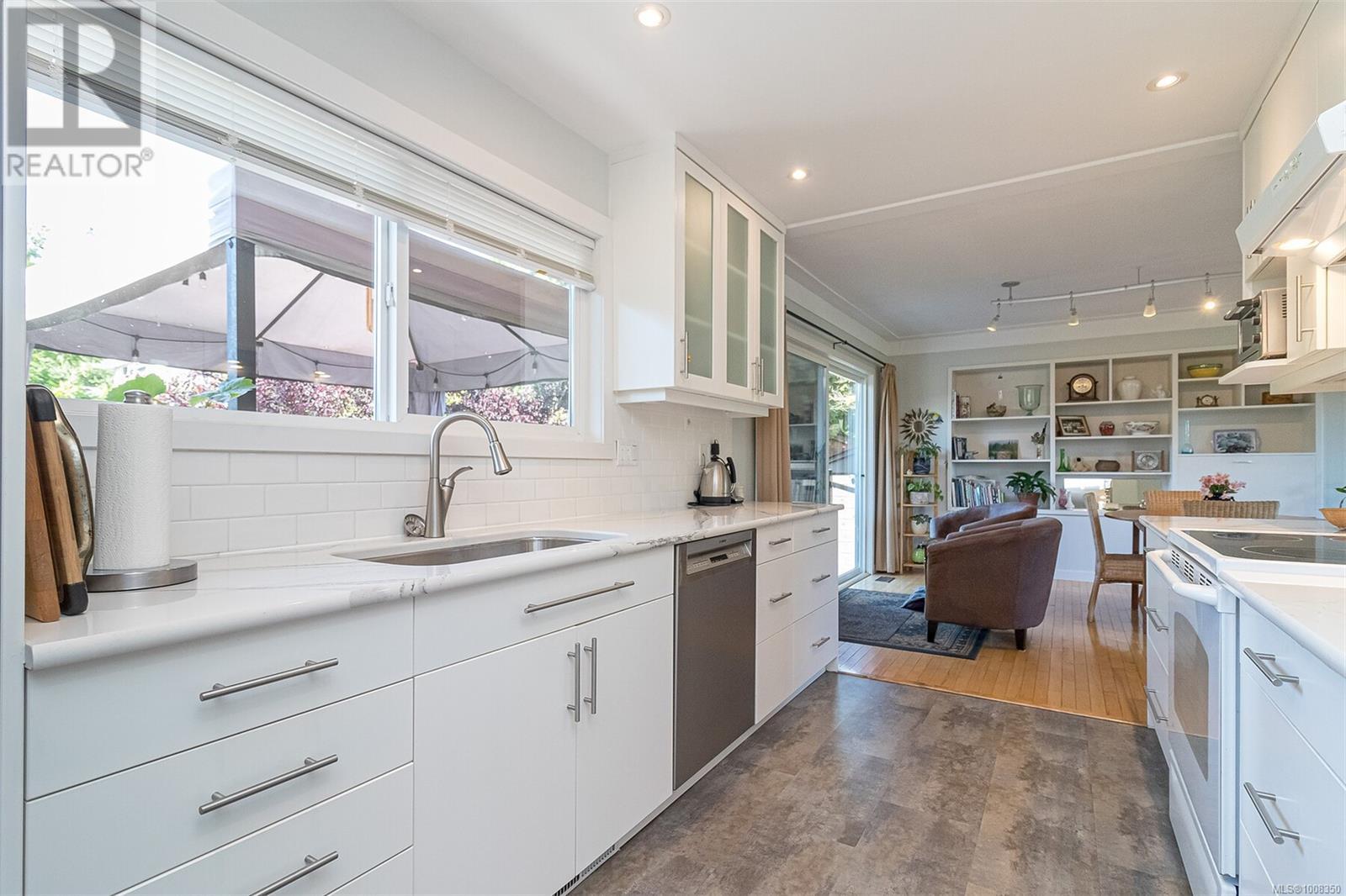 Photo 26 of 1961 Hovey Rd, Central Saanich BC