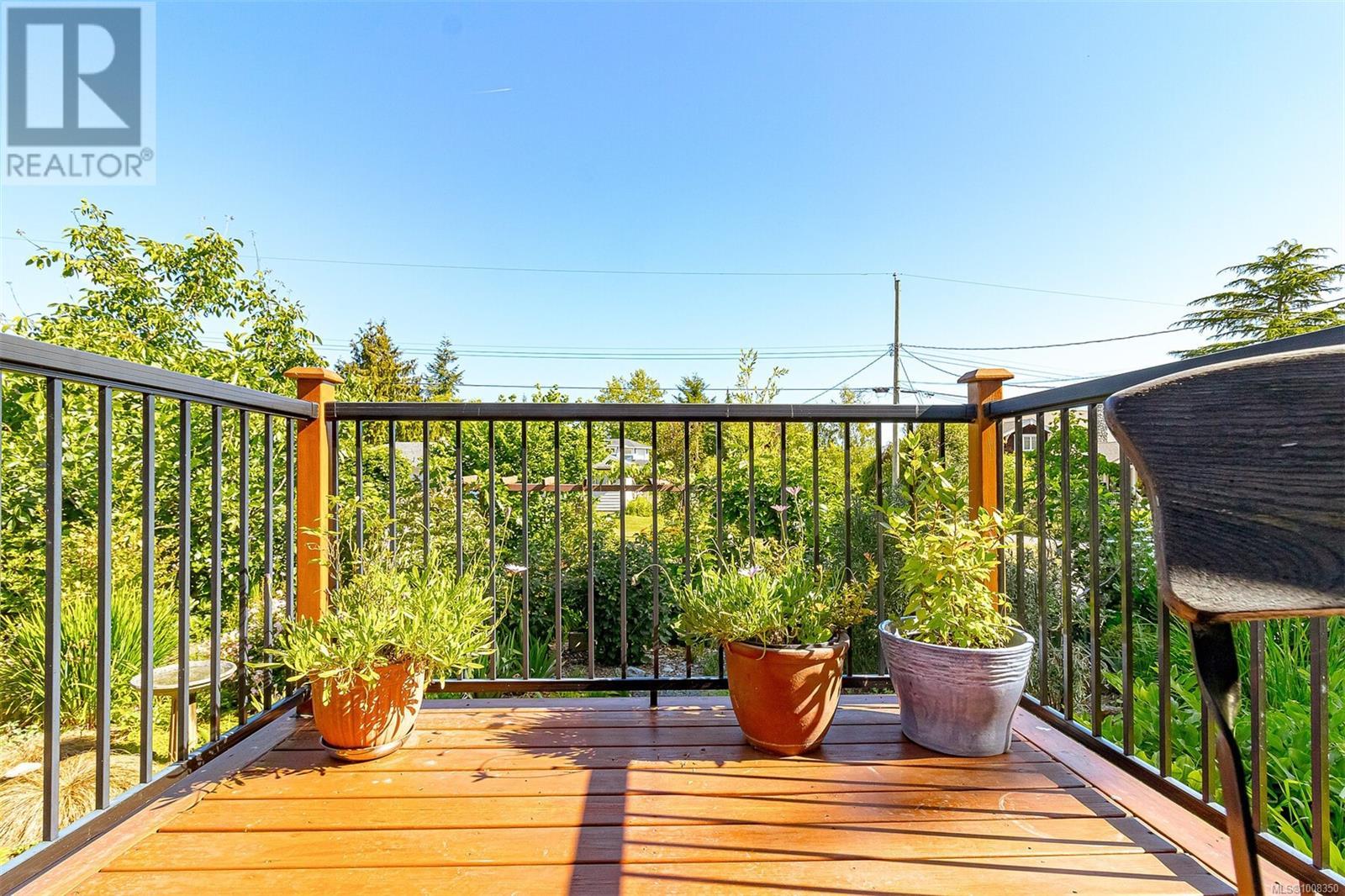 Photo 30 of 1961 Hovey Rd, Central Saanich BC