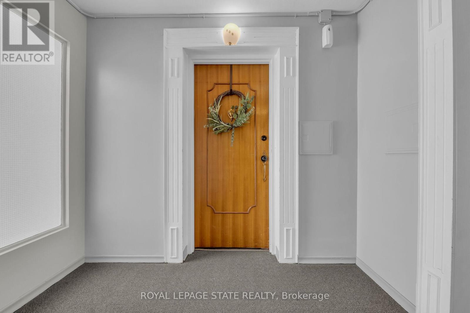Photo 3 of 608 87 St George Street, Brantford ON