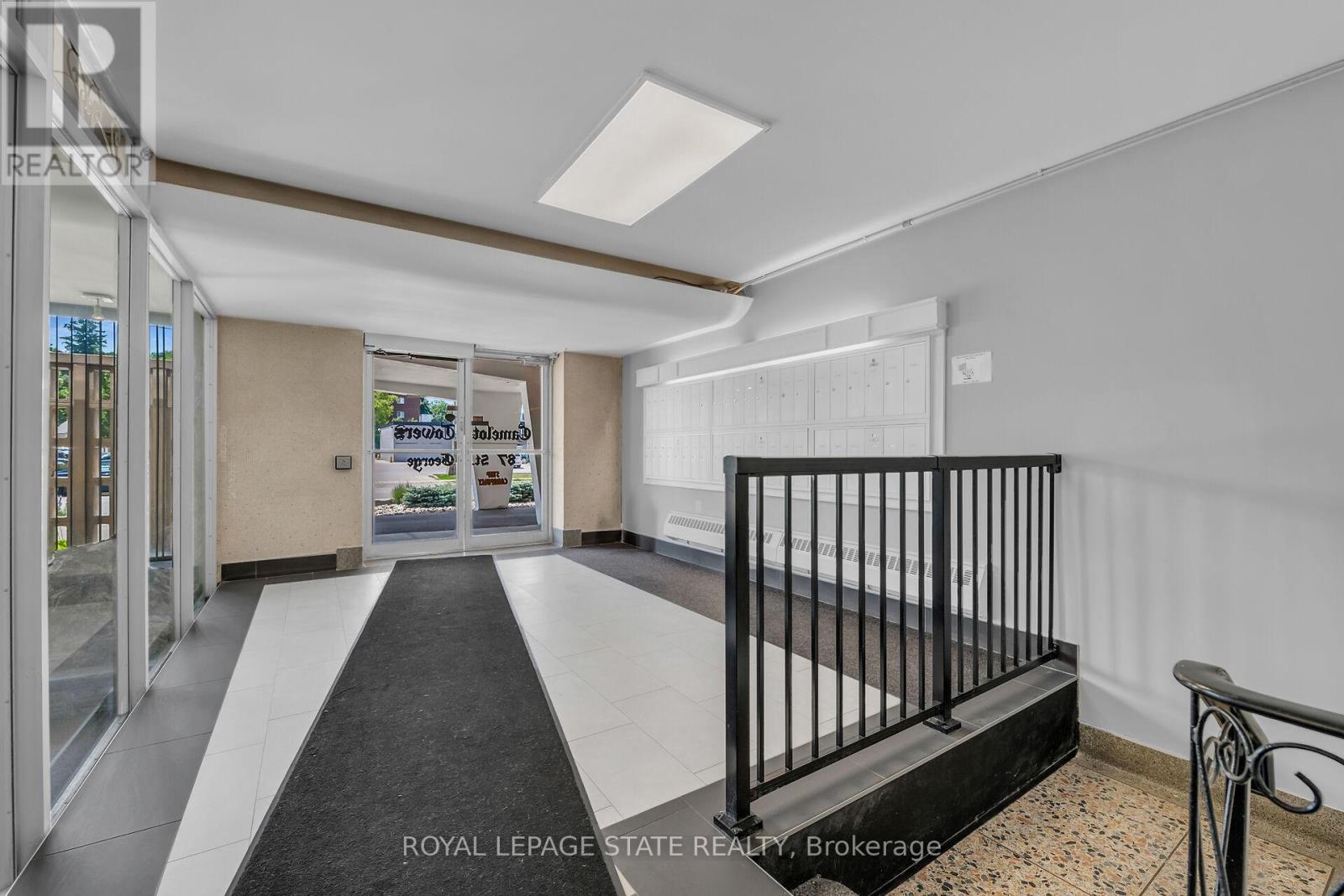 Photo 26 of 608 87 St George Street, Brantford ON