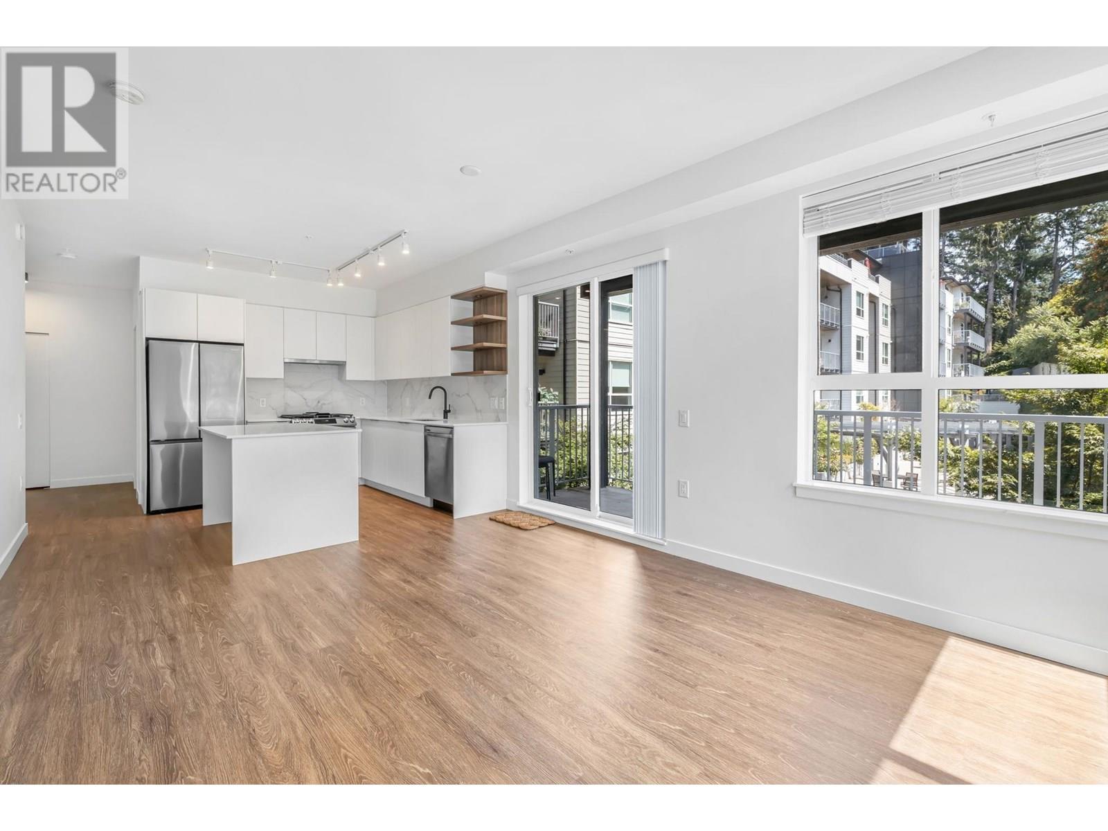 Photo 21 of 305 3229 St Johns Street, Port Moody BC
