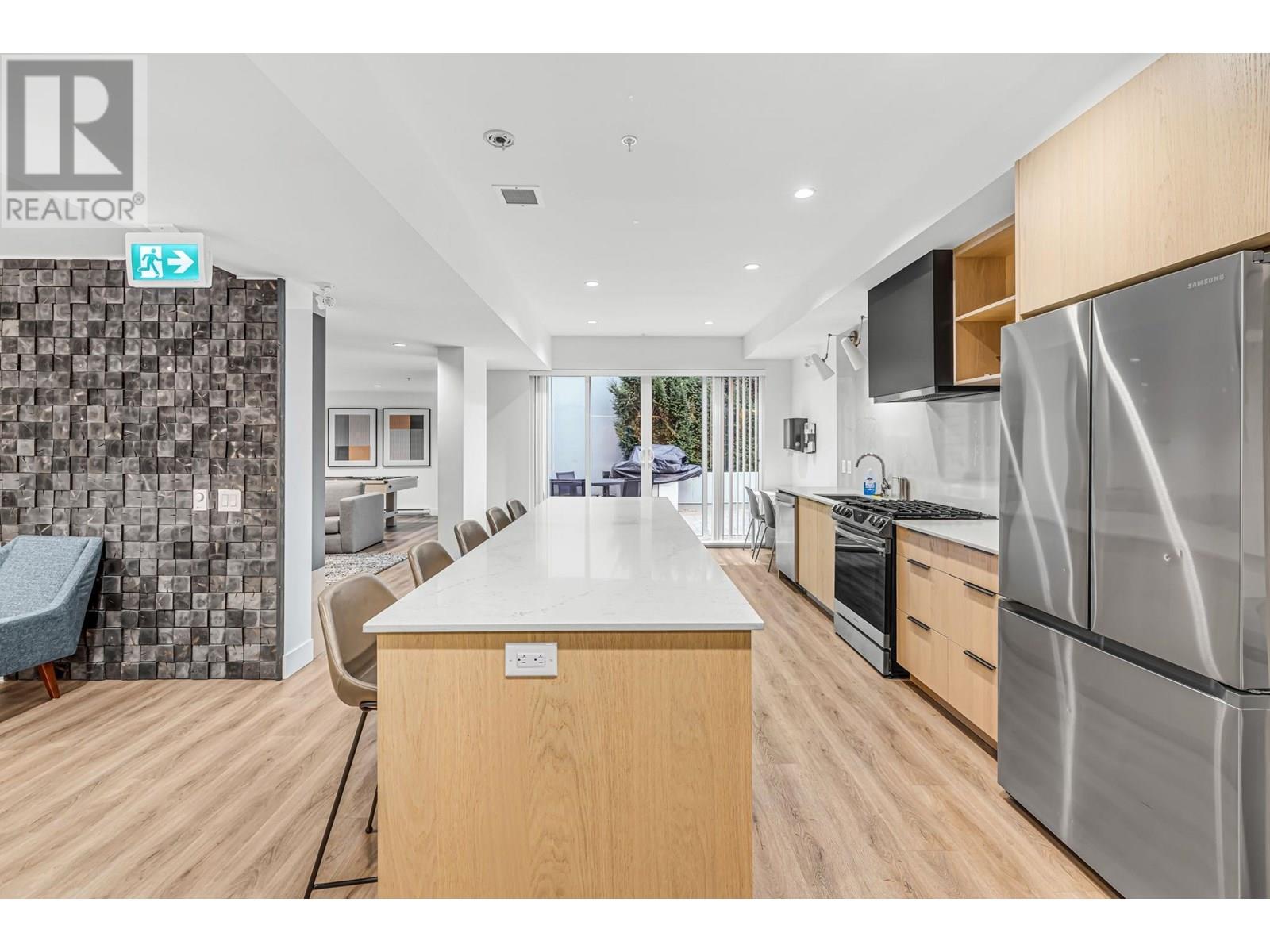 Photo 15 of 305 3229 St Johns Street, Port Moody BC