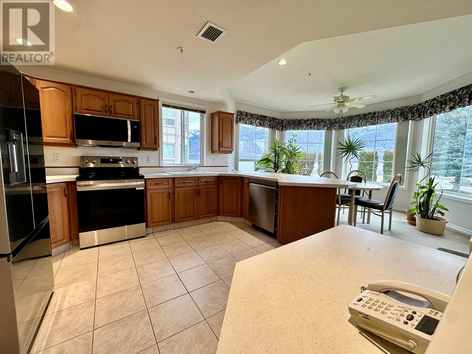 7801 SPARTAN Drive Unit# 215, Osoyoos