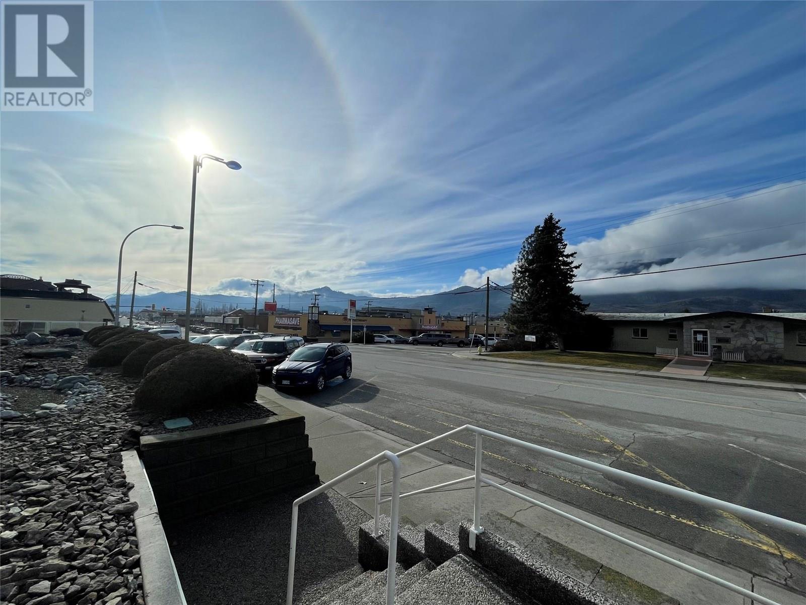 7801 SPARTAN Drive Unit# 215, Osoyoos
