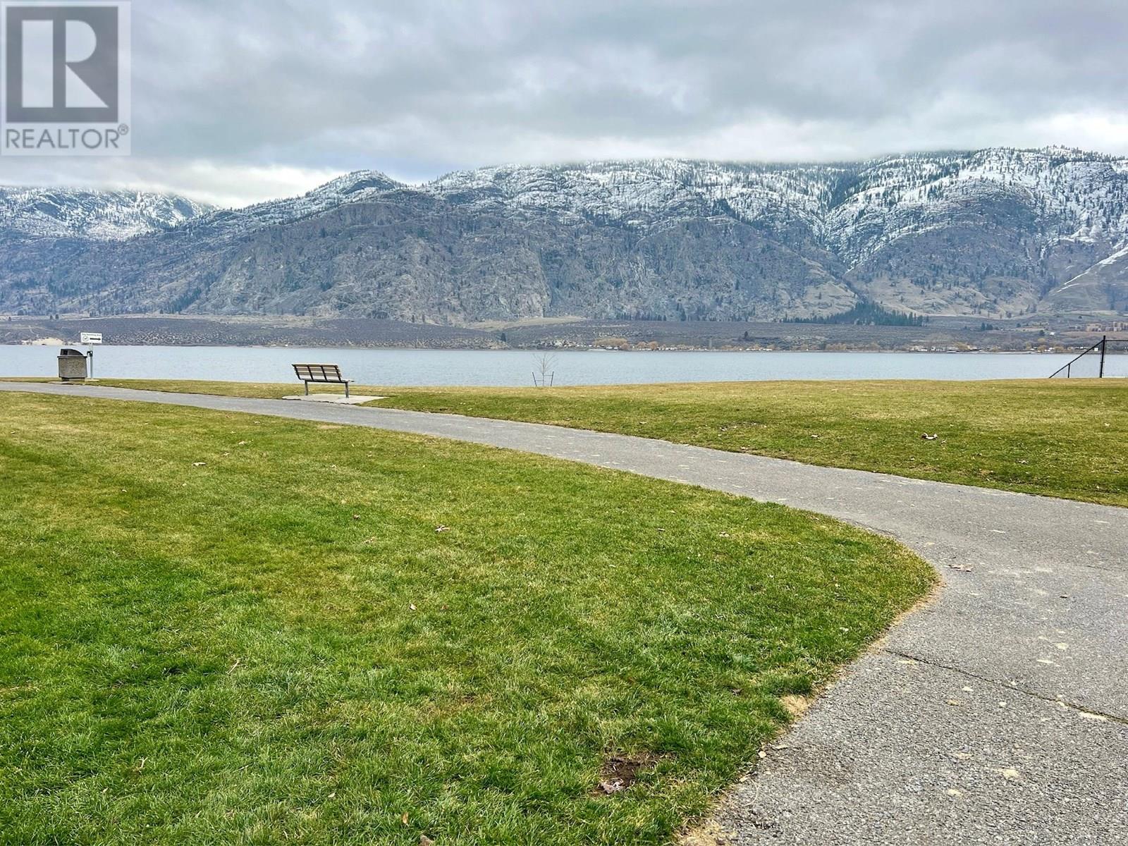 7801 SPARTAN Drive Unit# 215, Osoyoos
