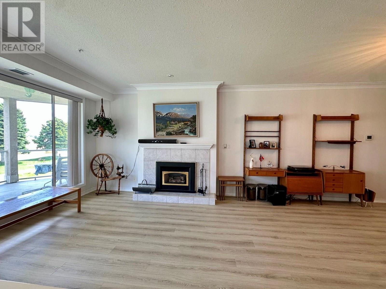 7801 SPARTAN Drive Unit# 215, Osoyoos